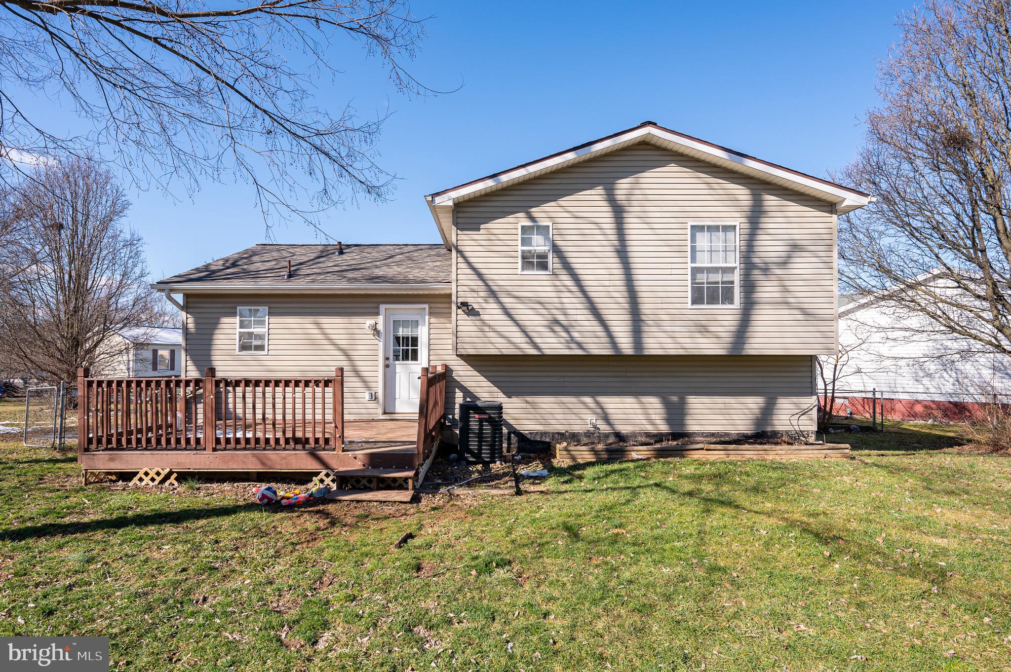 SPRINGFIELD VILLAGE - Residential