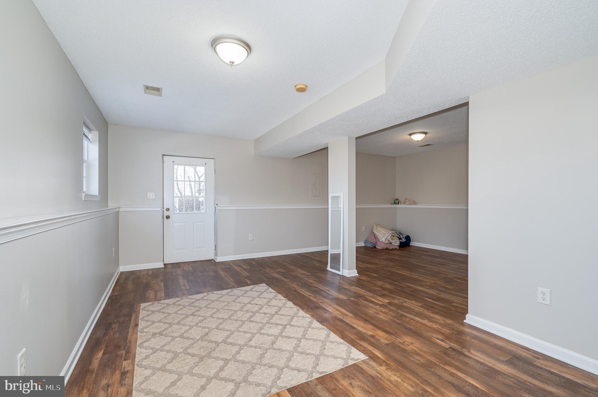 SPRINGFIELD VILLAGE - Residential