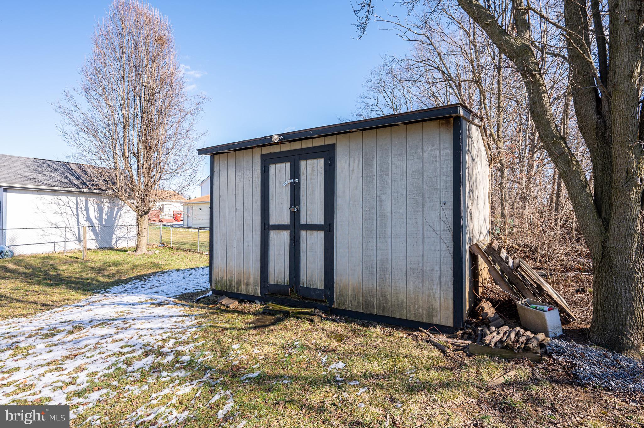 SPRINGFIELD VILLAGE - Residential