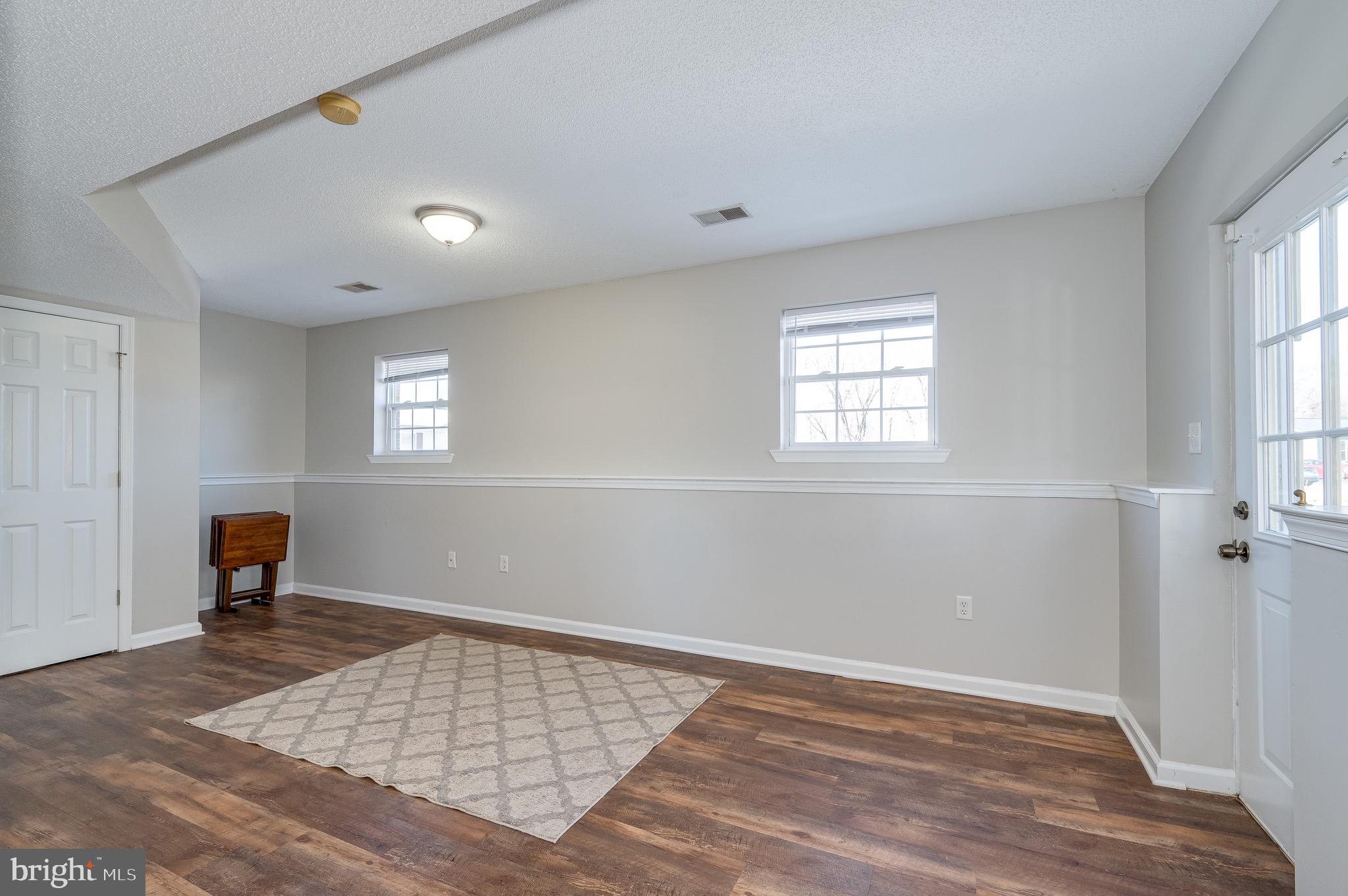 SPRINGFIELD VILLAGE - Residential