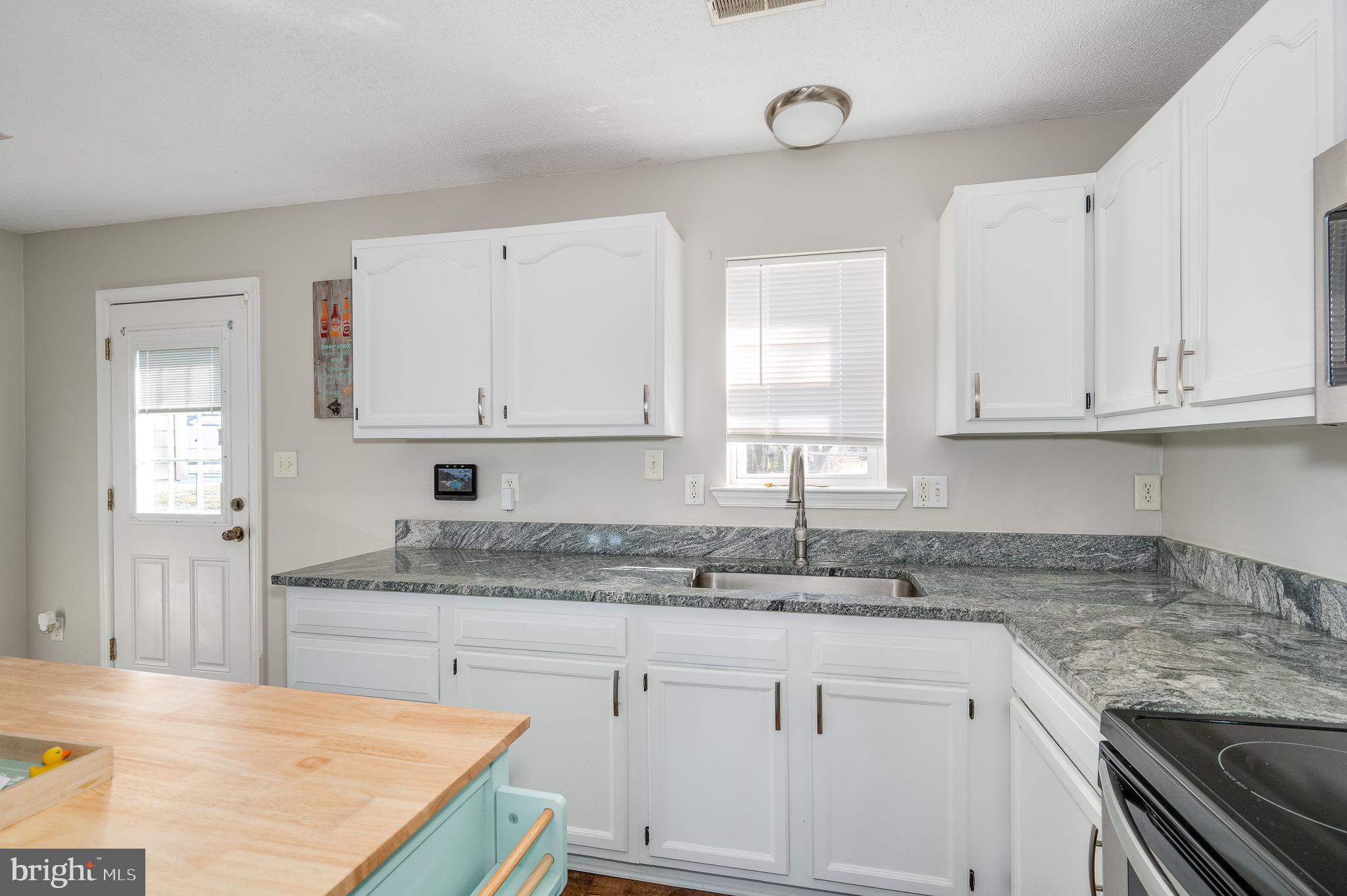 SPRINGFIELD VILLAGE - Residential