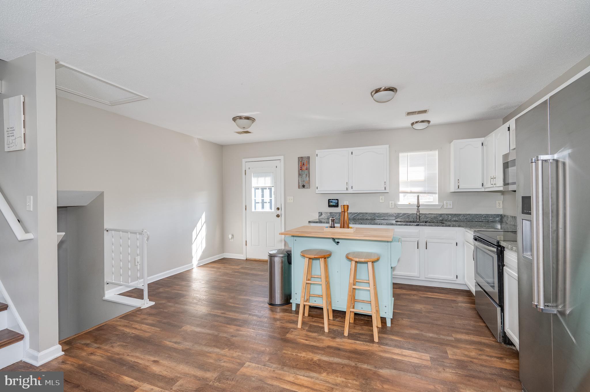 SPRINGFIELD VILLAGE - Residential