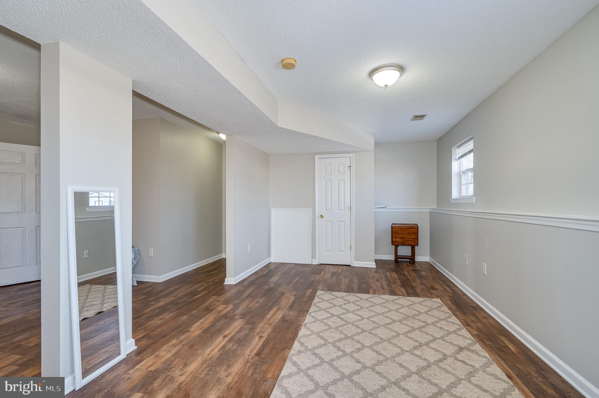 SPRINGFIELD VILLAGE - Residential