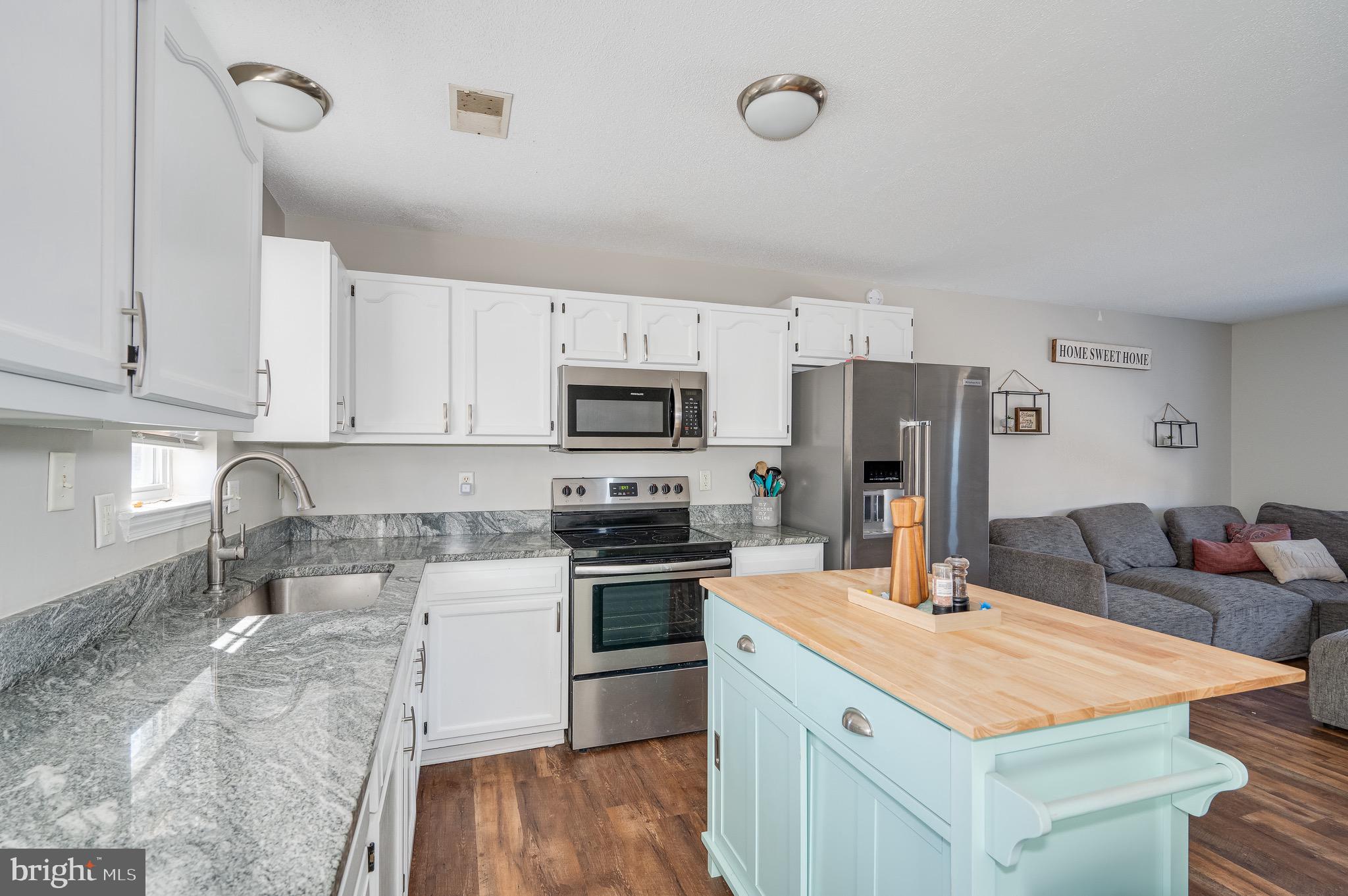 SPRINGFIELD VILLAGE - Residential