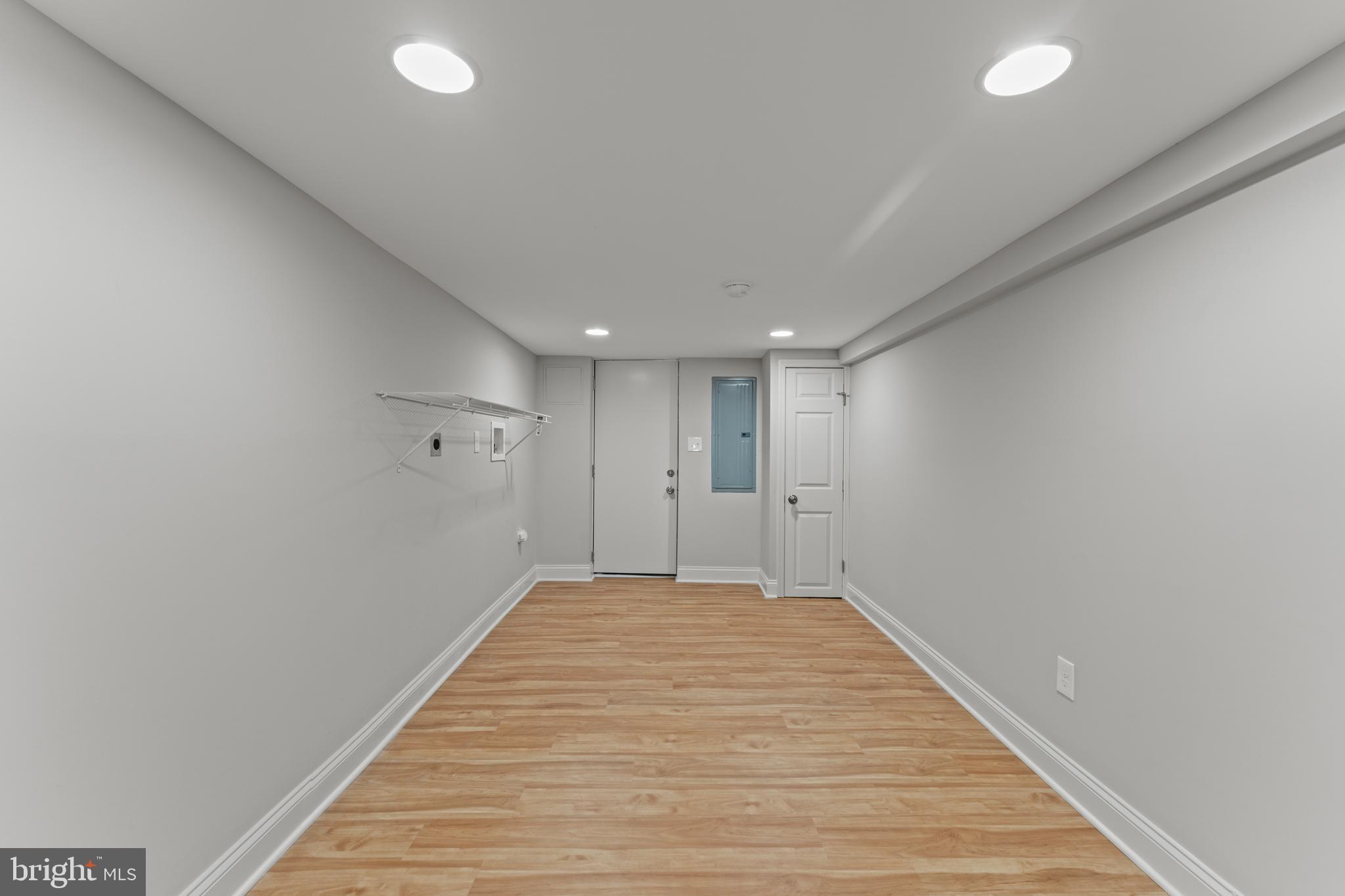 BROADWAY EAST - Residential
