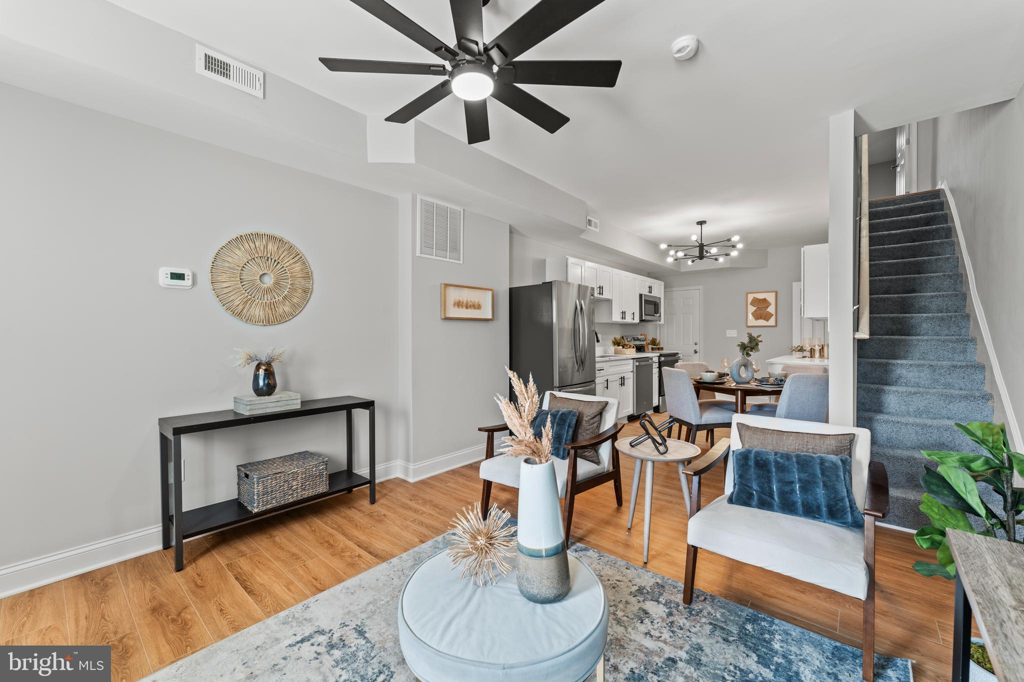 BROADWAY EAST - Residential