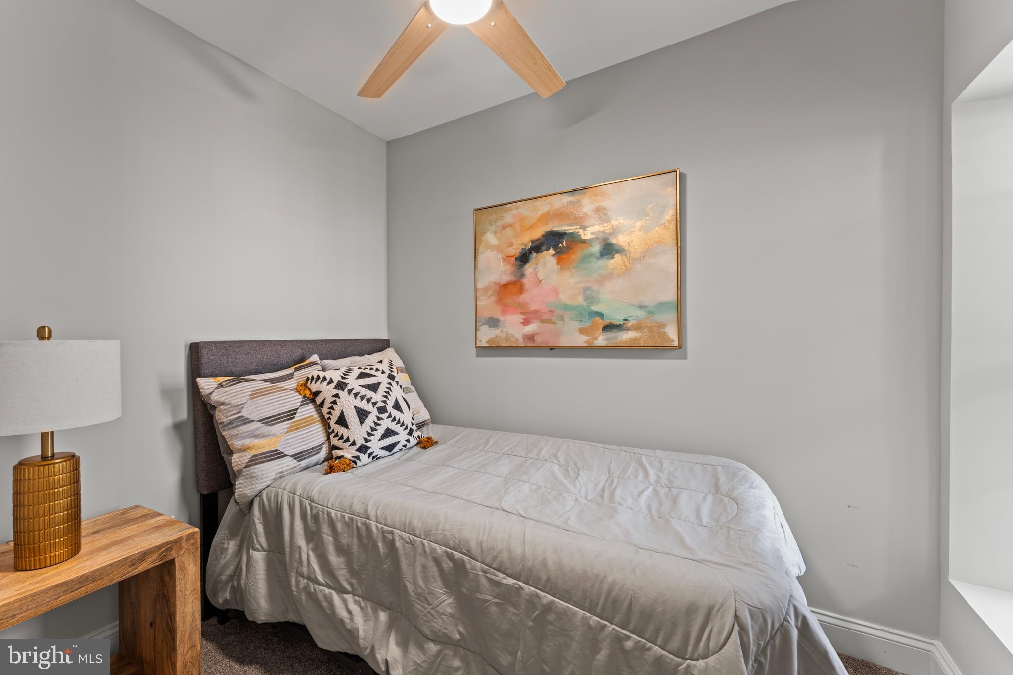BROADWAY EAST - Residential