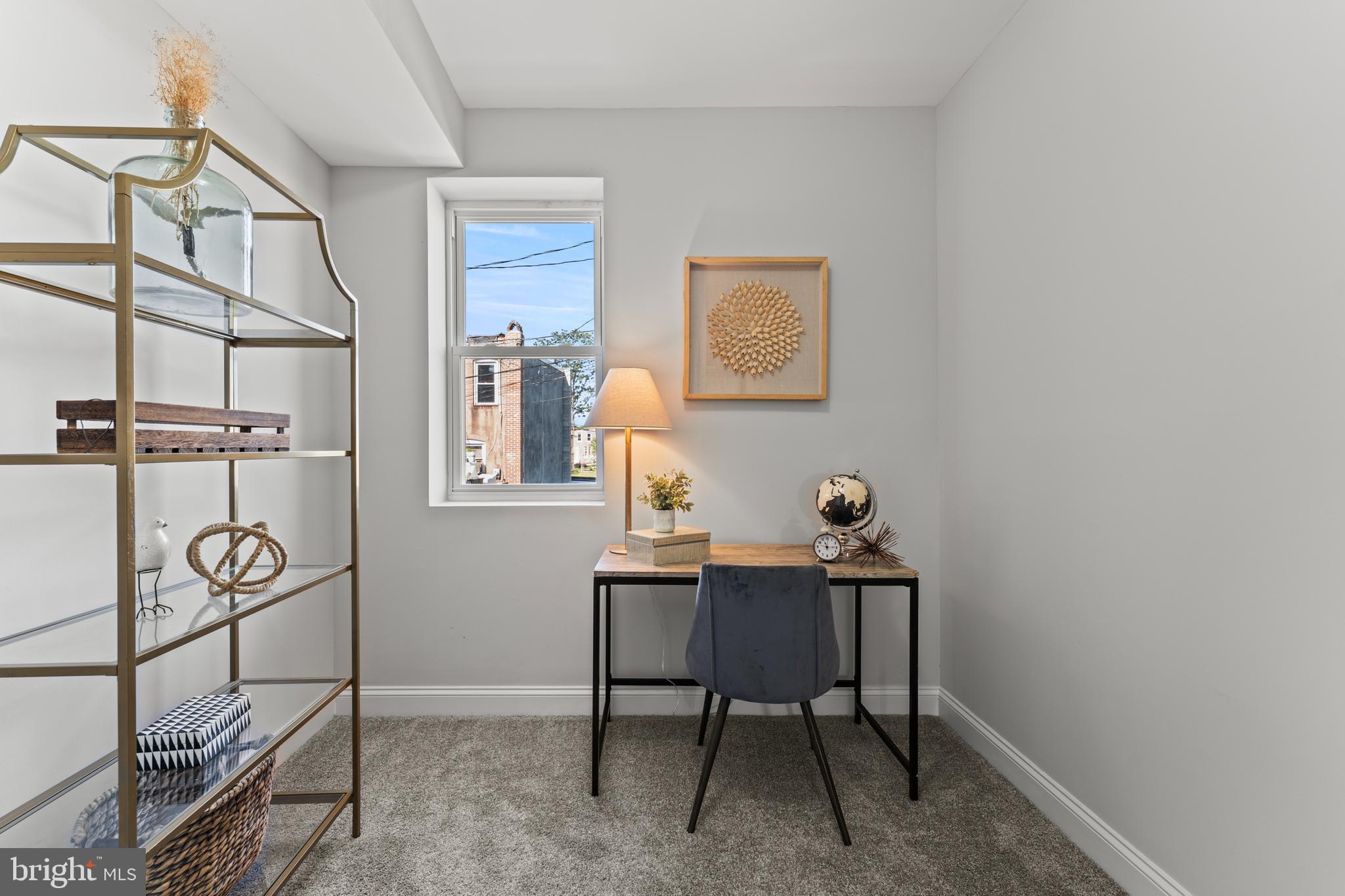 BROADWAY EAST - Residential