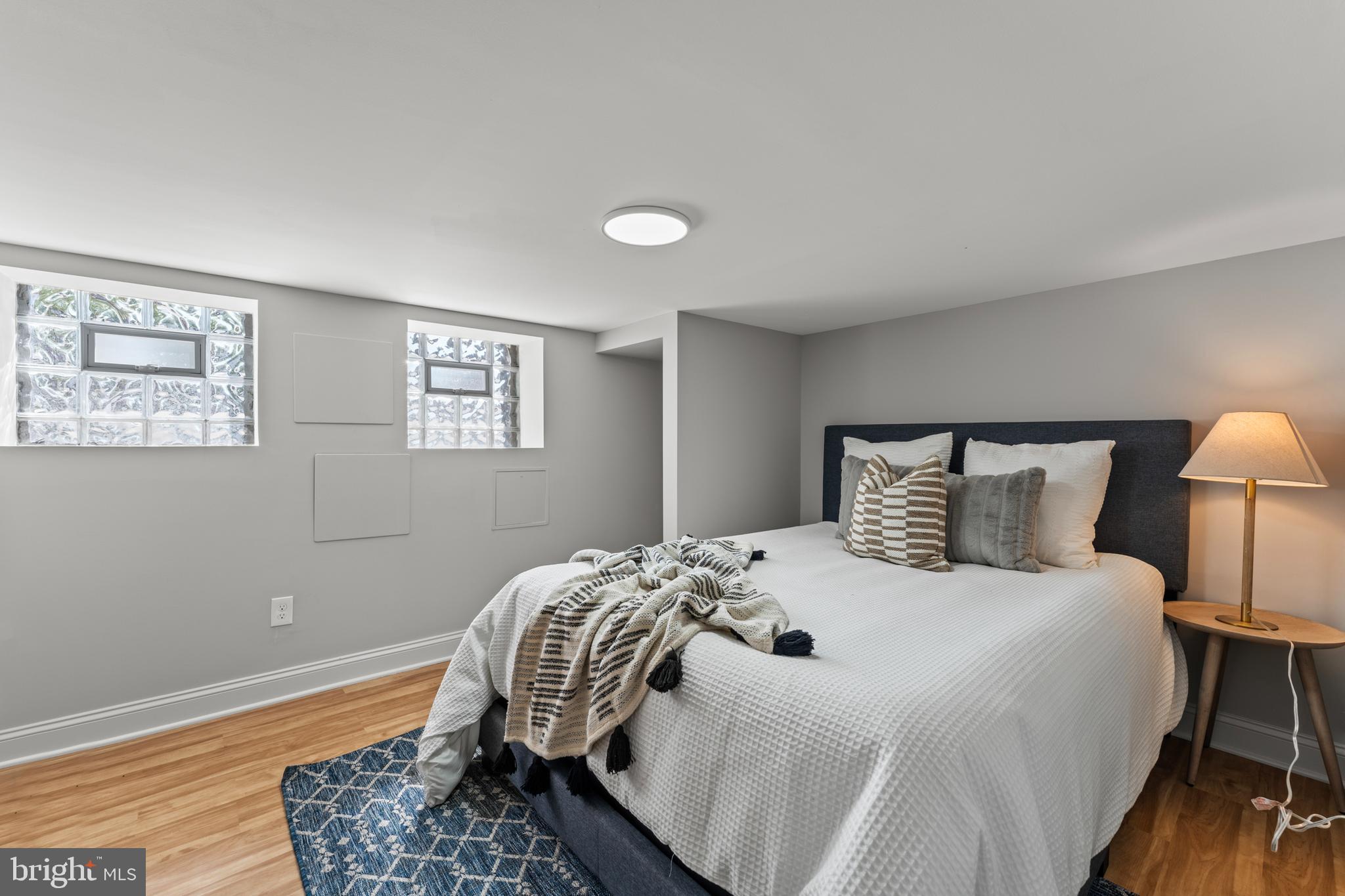 BROADWAY EAST - Residential