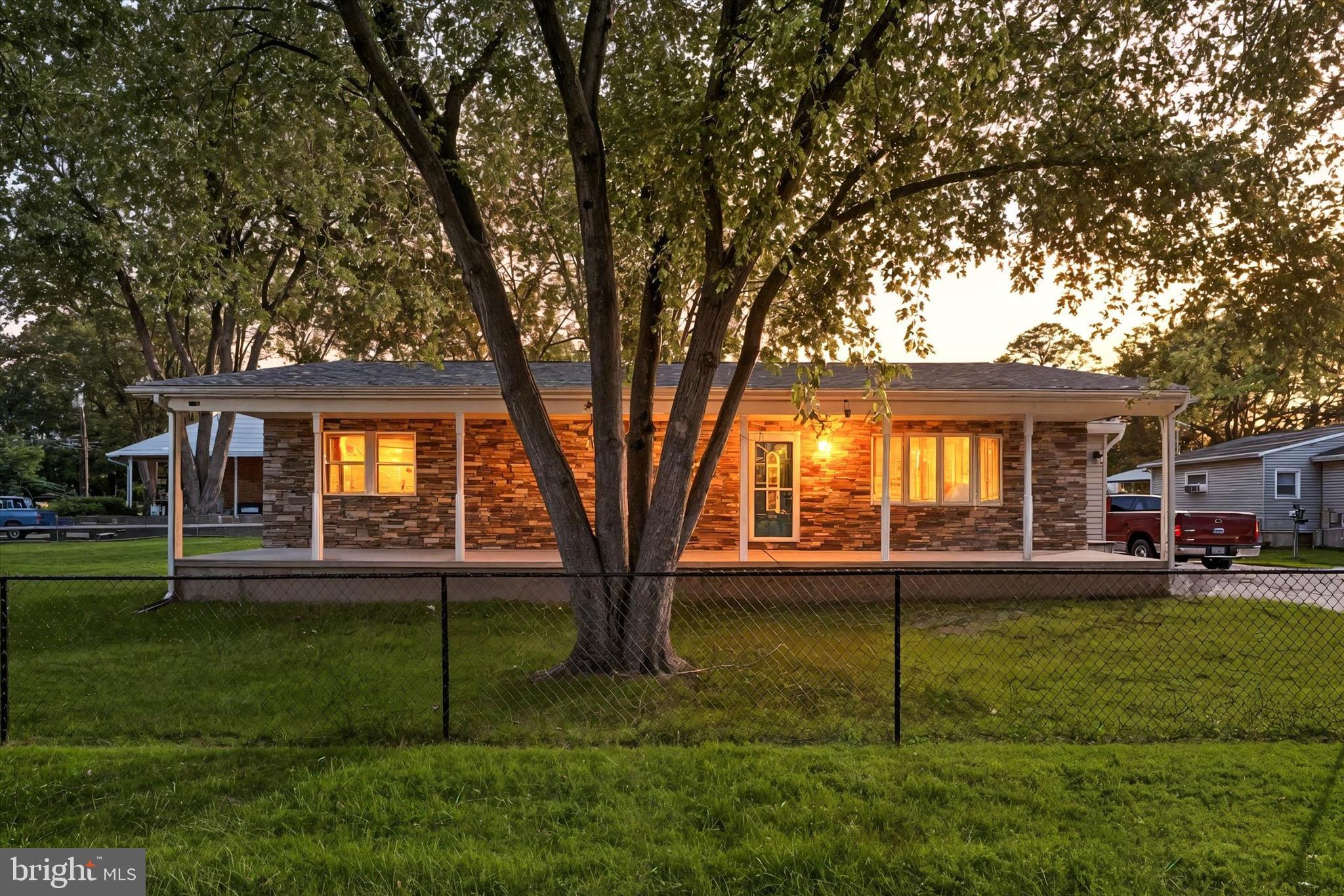 HYDE PARK - Residential