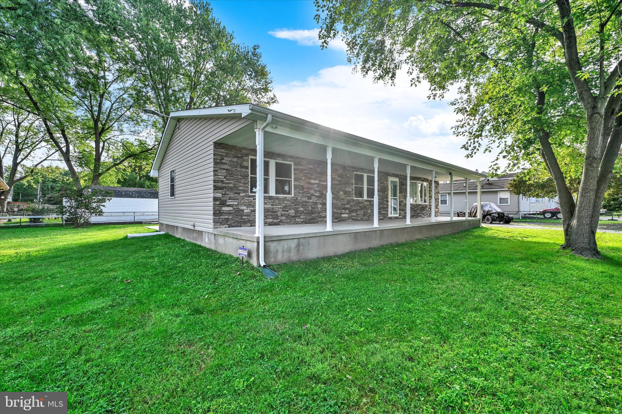 HYDE PARK - Residential