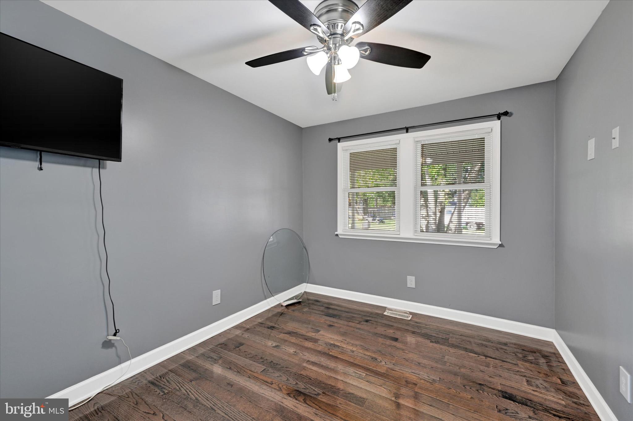 HYDE PARK - Residential