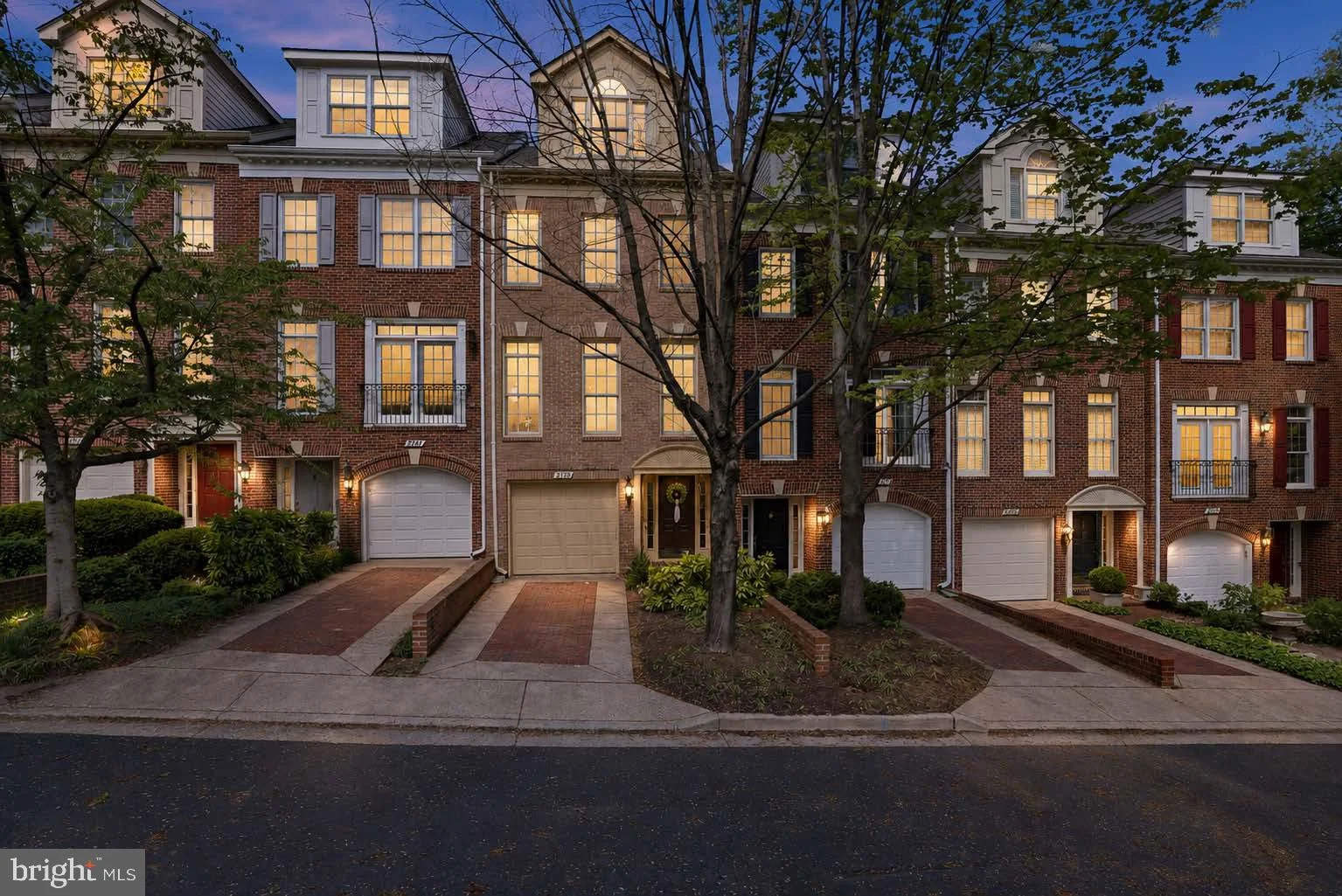2139 N Pierce Court