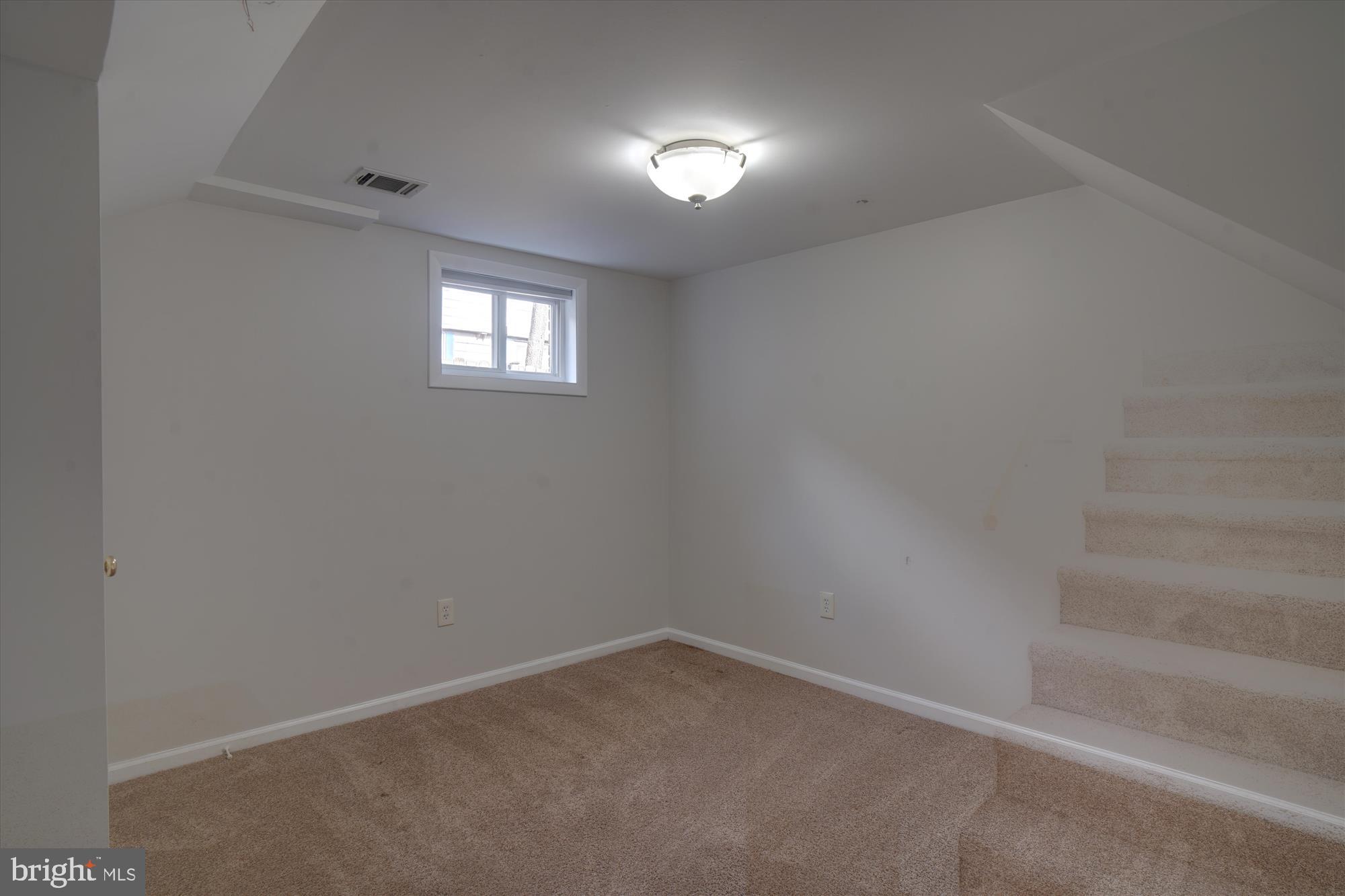 CARROLL KNOLLS - Residential