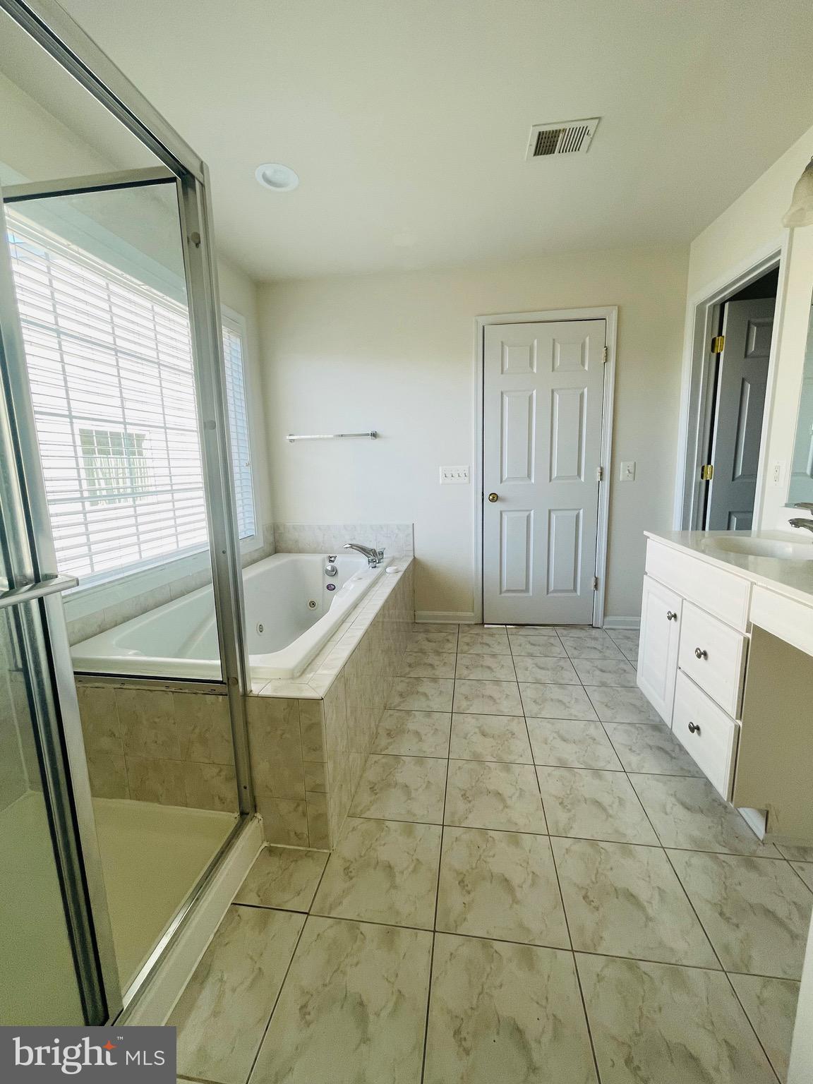 FAIRCREST - Residential Lease