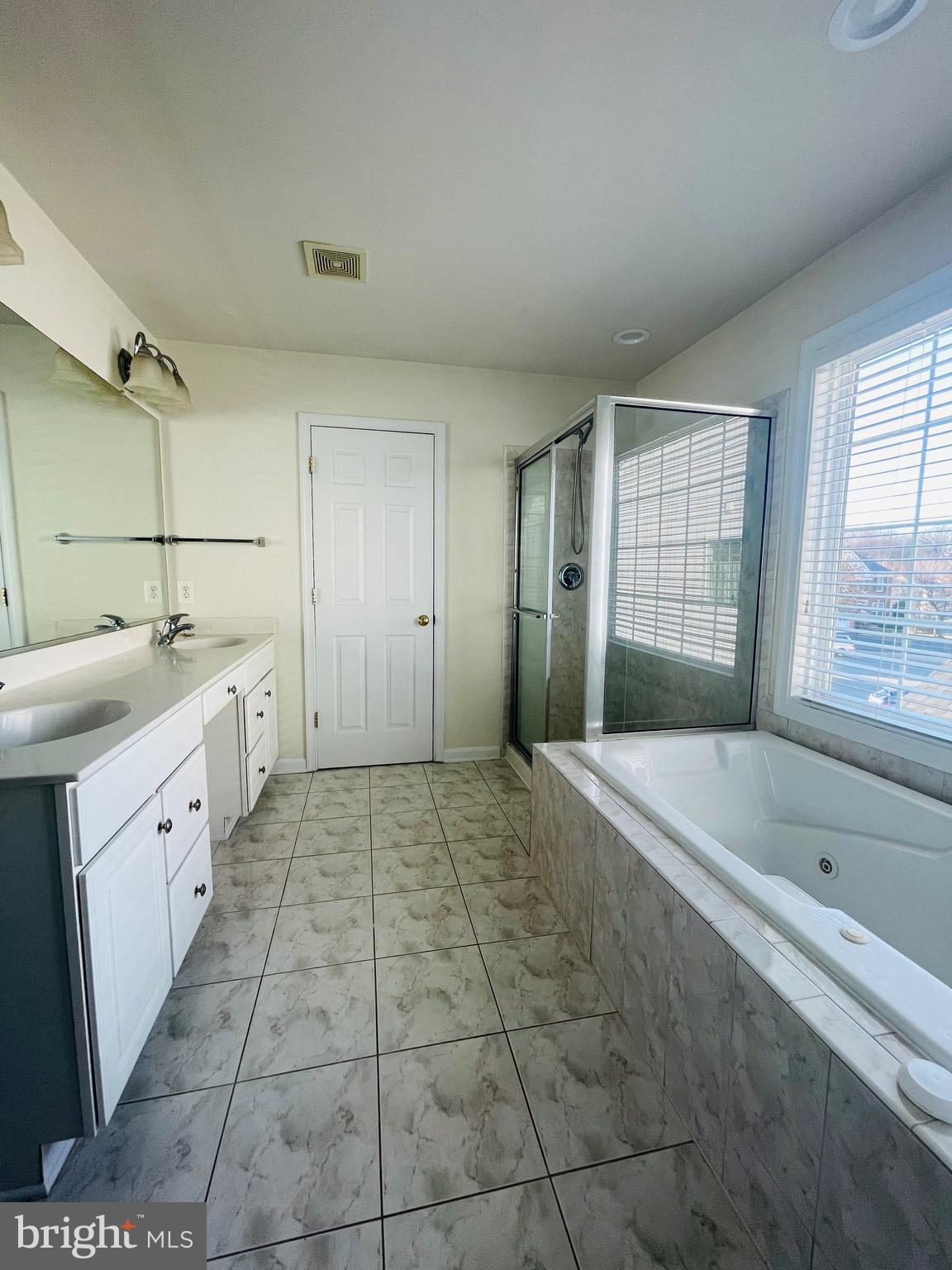 FAIRCREST - Residential Lease