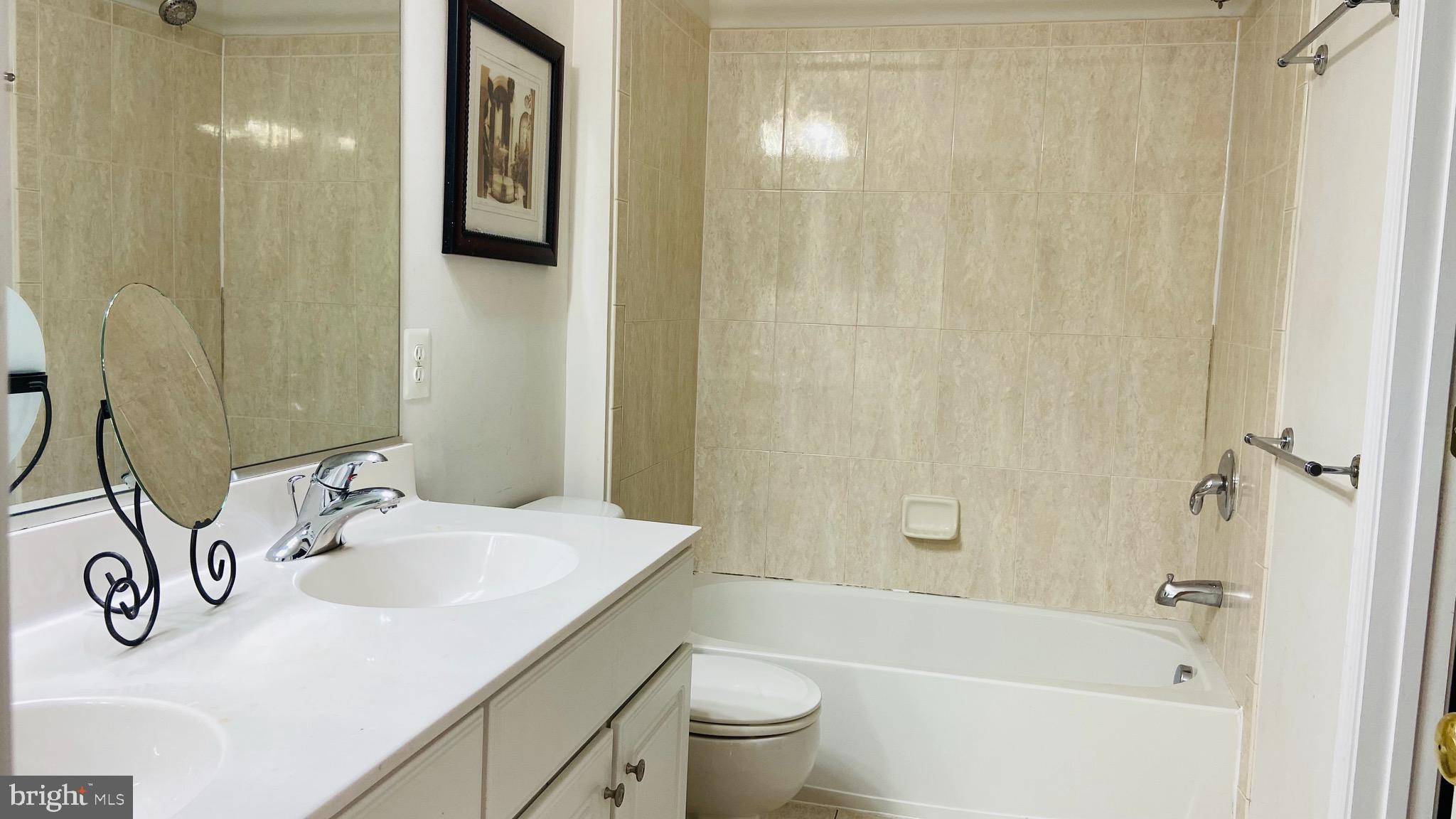 FAIRCREST - Residential Lease