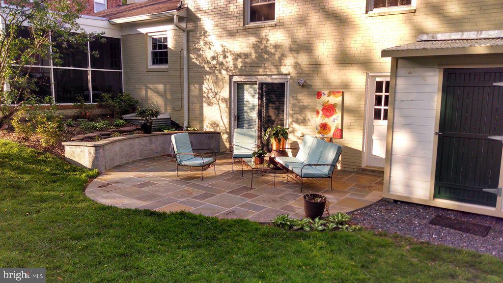 KENWOOD PARK - Residential Lease