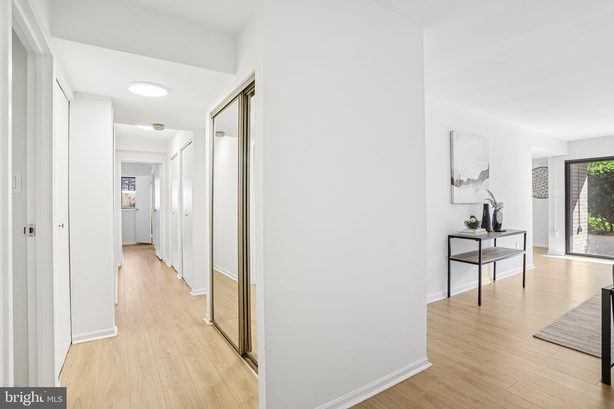 9731 KINGS CROWN COURT 1