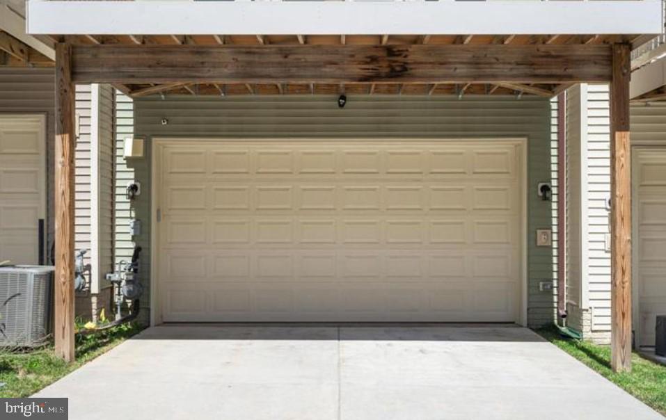 TUSCARORA CREEK - Residential