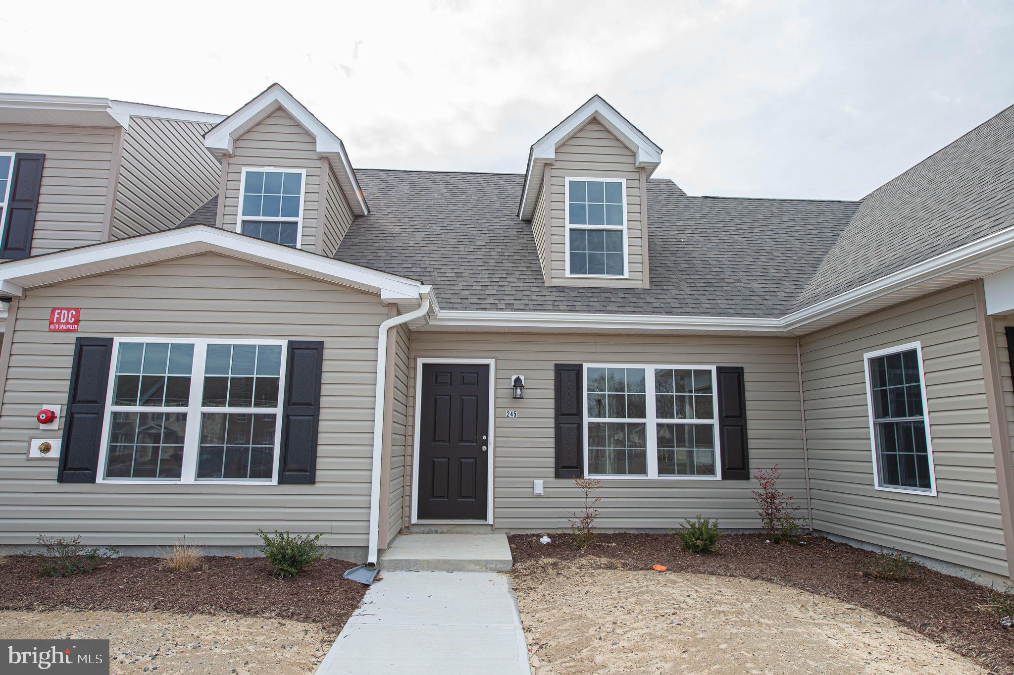 BUTLER'S VILLAGE - Residential Lease