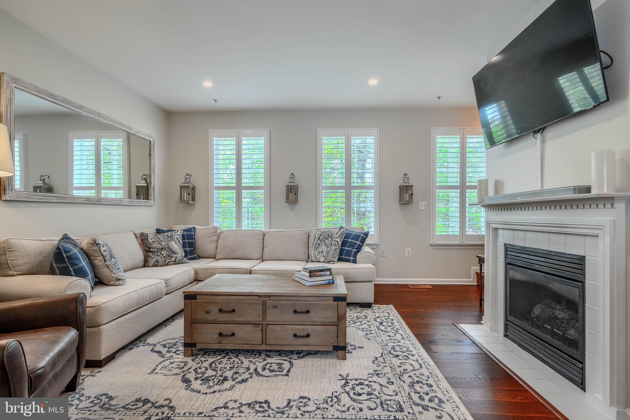 513 ENSEMBLE COURT 513