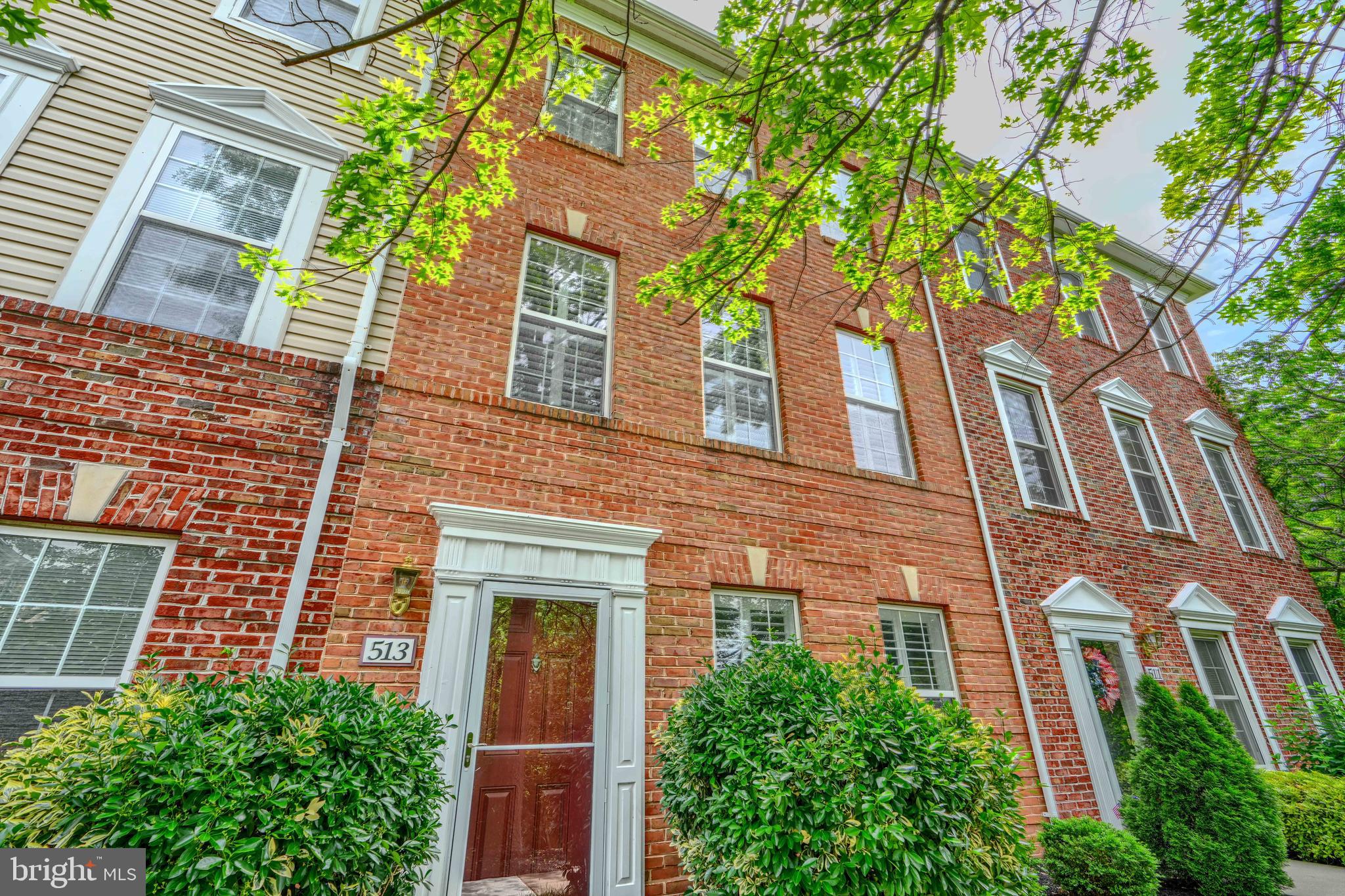 513 ENSEMBLE COURT 513