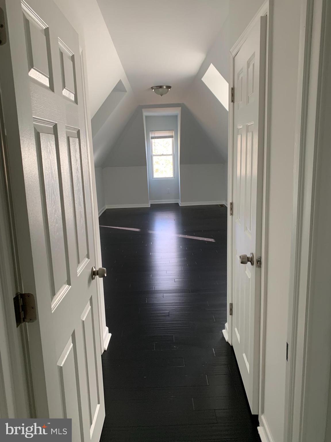 LANSDOWNE - Residential Lease