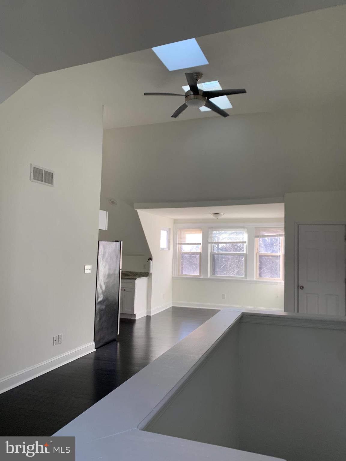 LANSDOWNE - Residential Lease