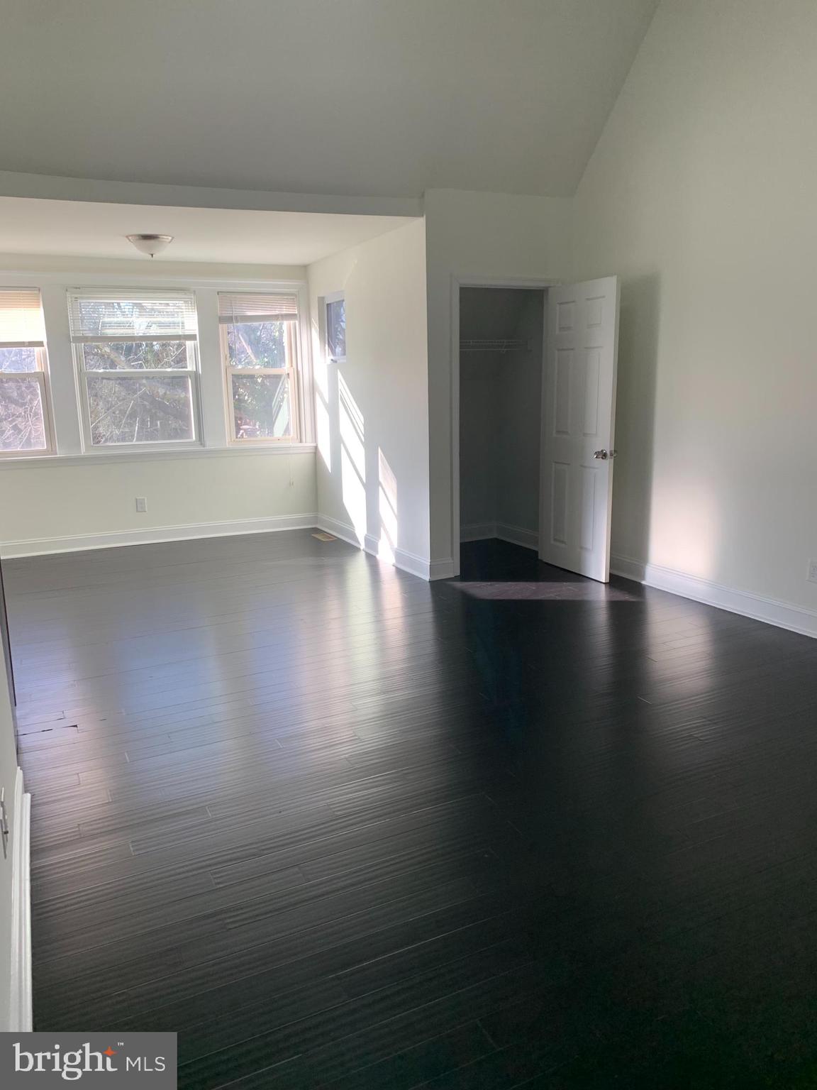 LANSDOWNE - Residential Lease