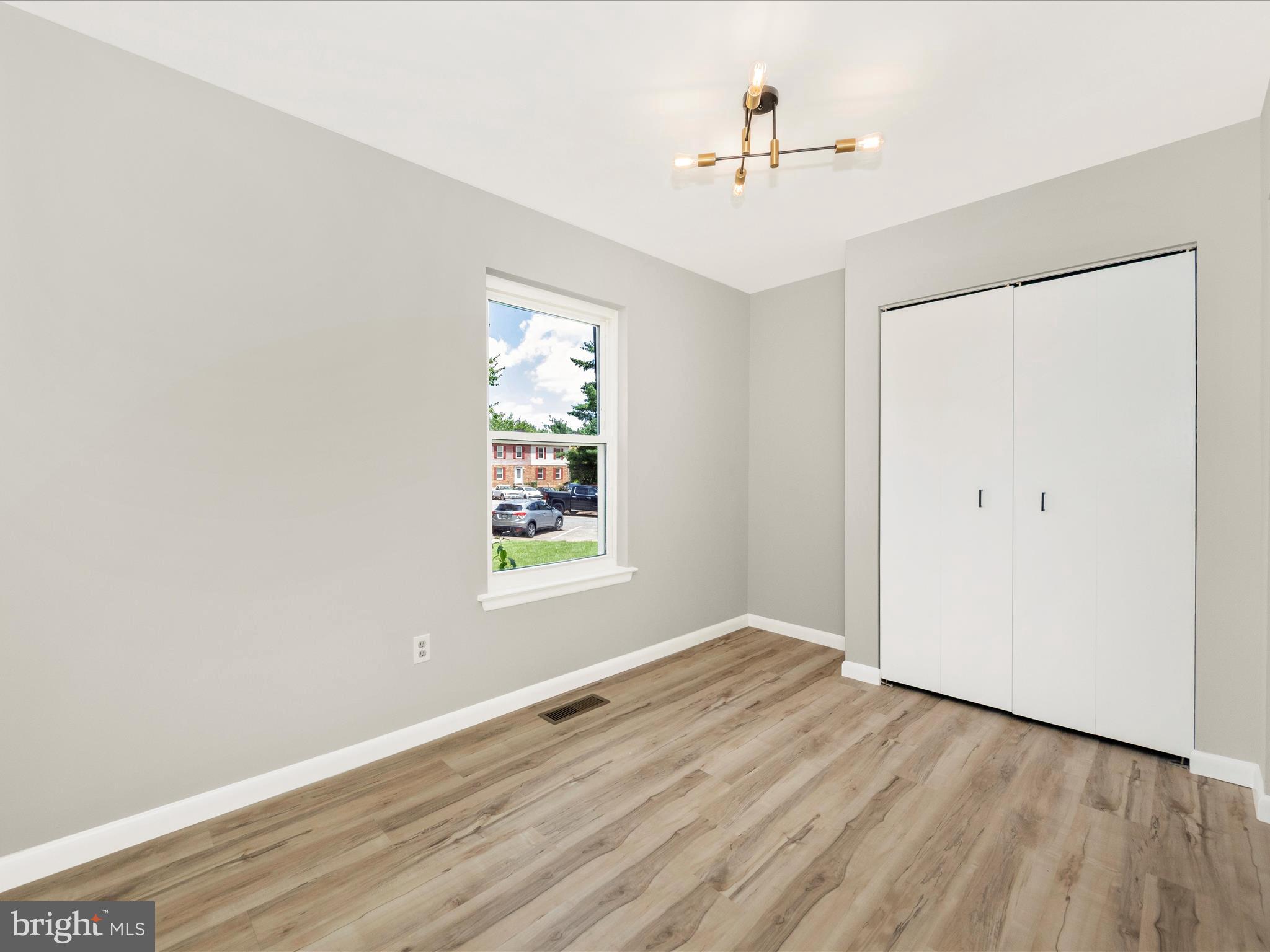 1851 DOVE COURT