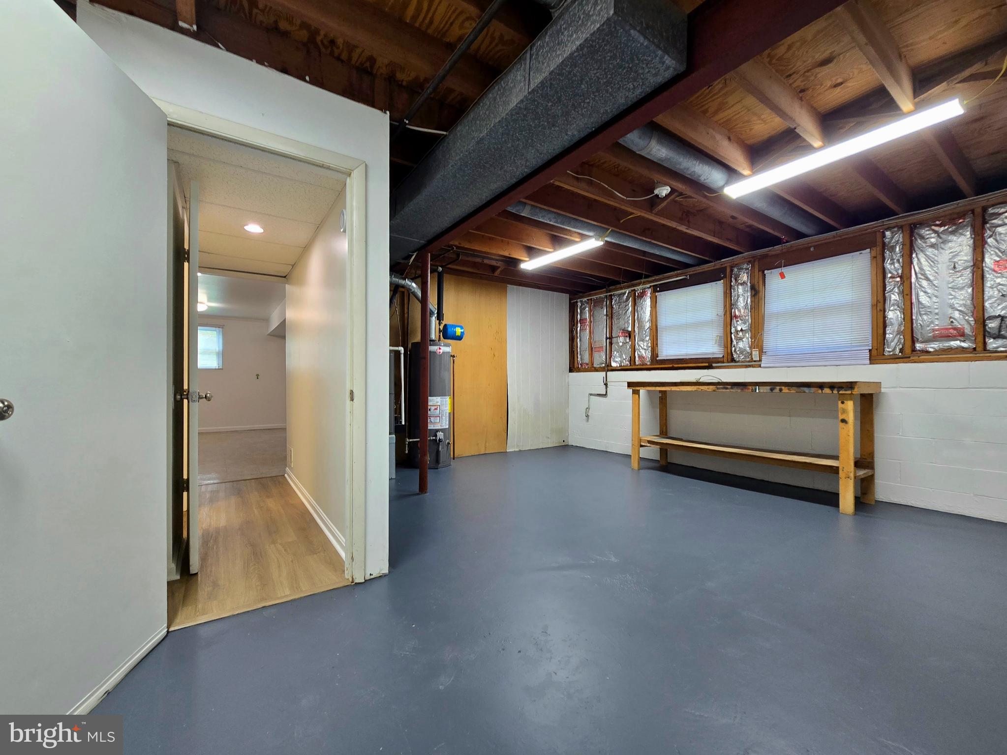 ROUND BAY VIEW - Residential Lease