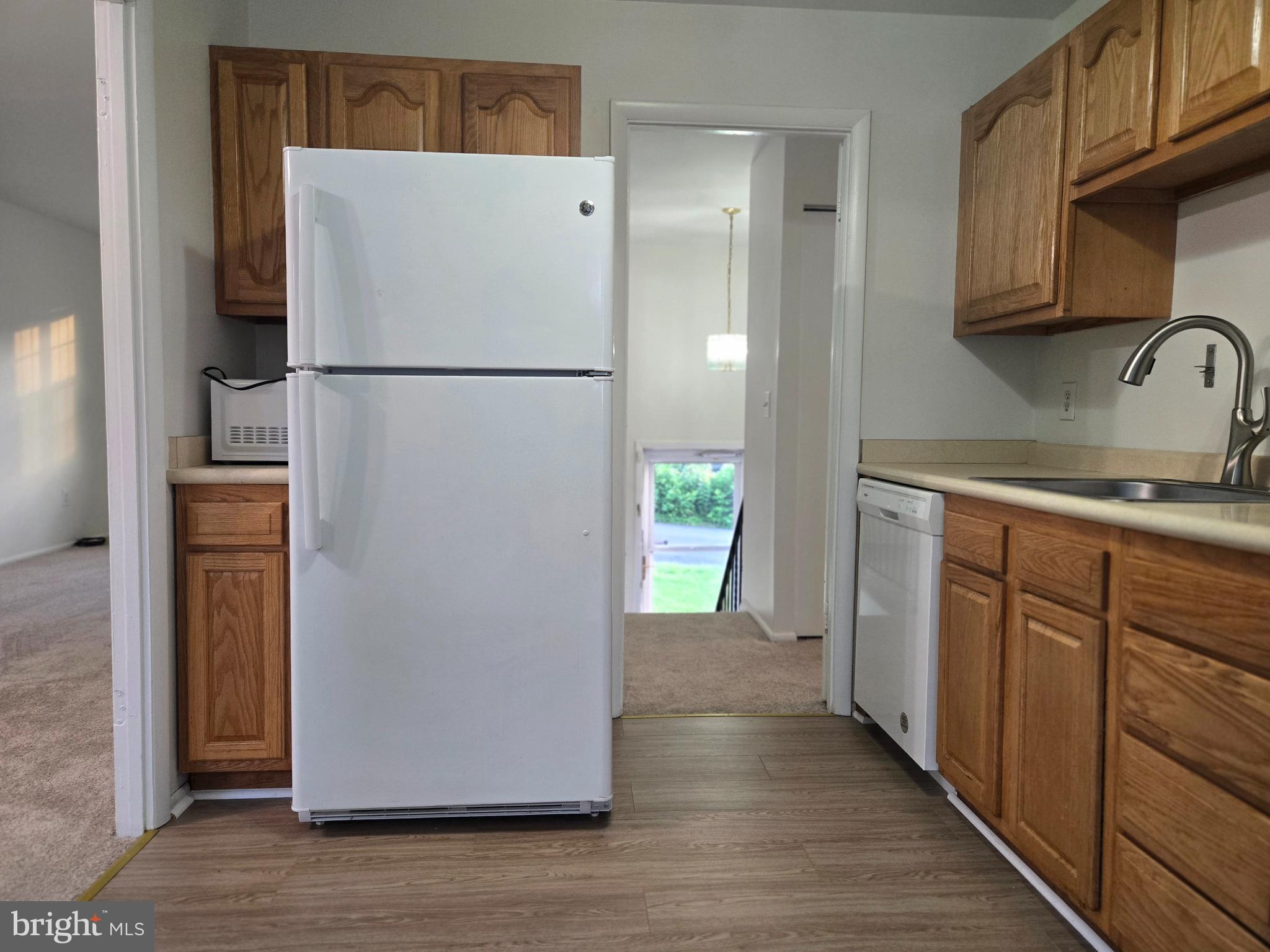 ROUND BAY VIEW - Residential Lease