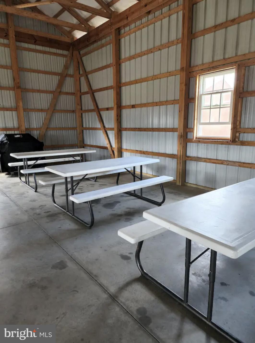 CENTREVILLE - Residential