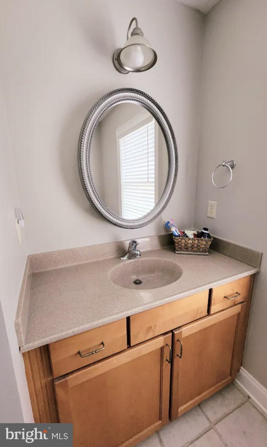 CENTREVILLE - Residential