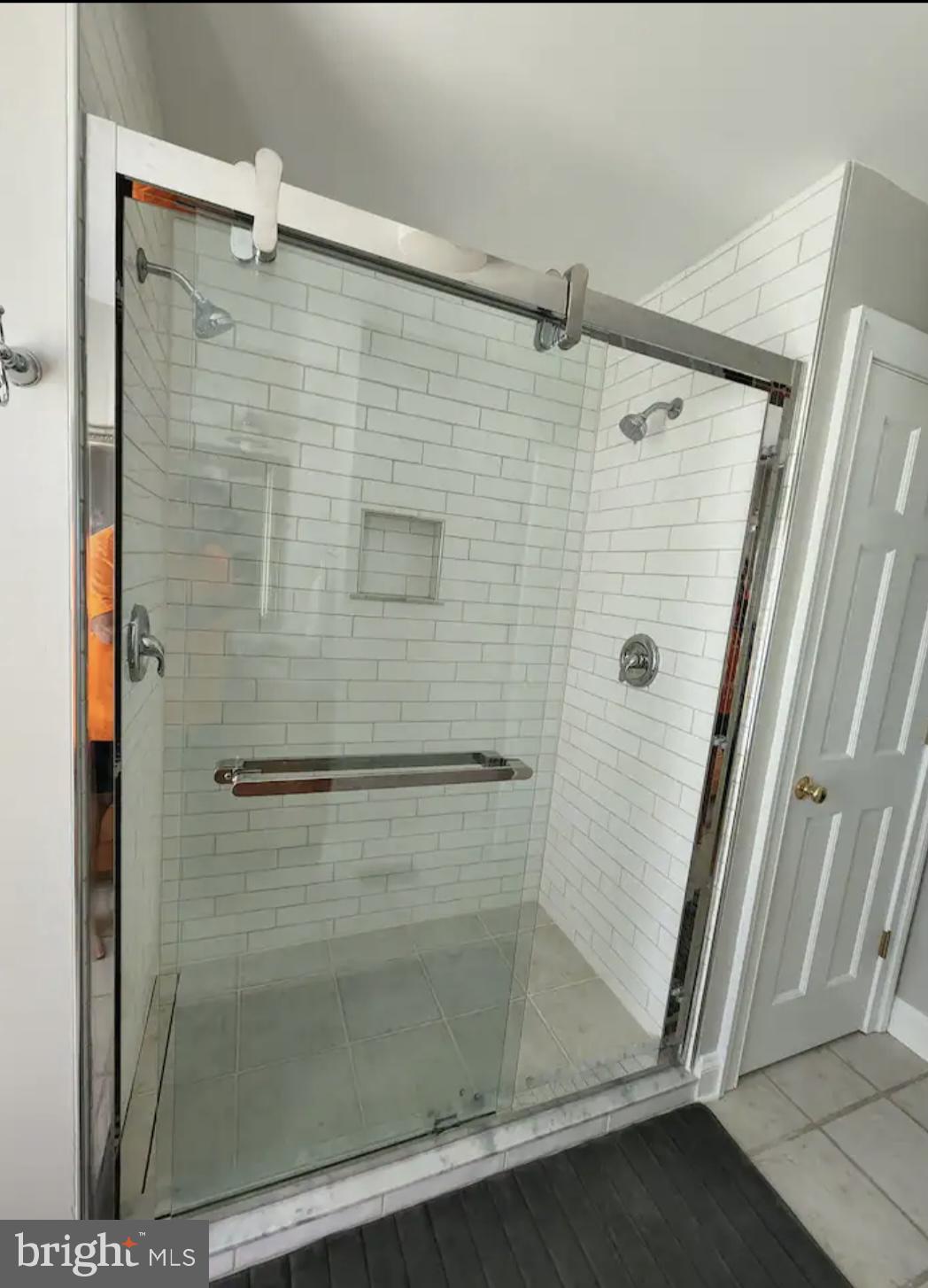 CENTREVILLE - Residential