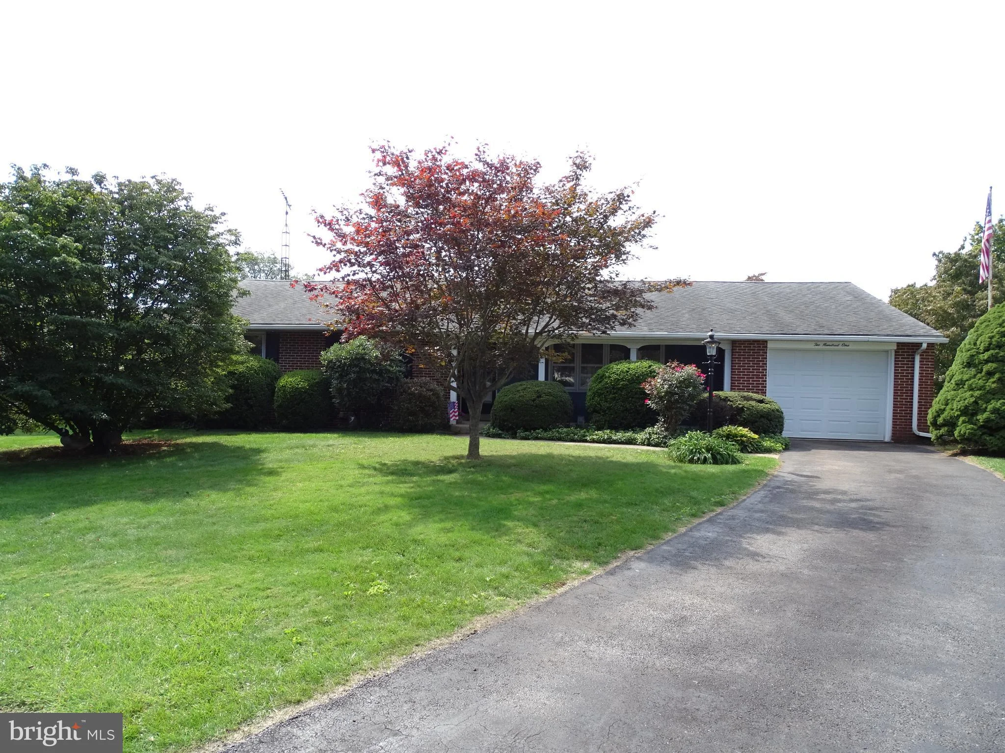 201 Edgeboro Drive, Manchester, PA 17345