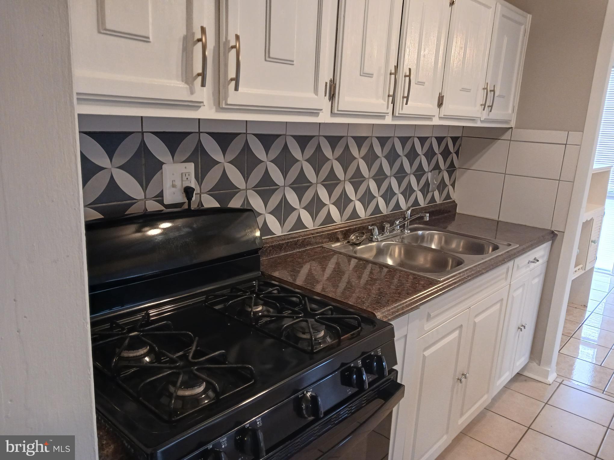 HOLLY HILL - Residential Lease