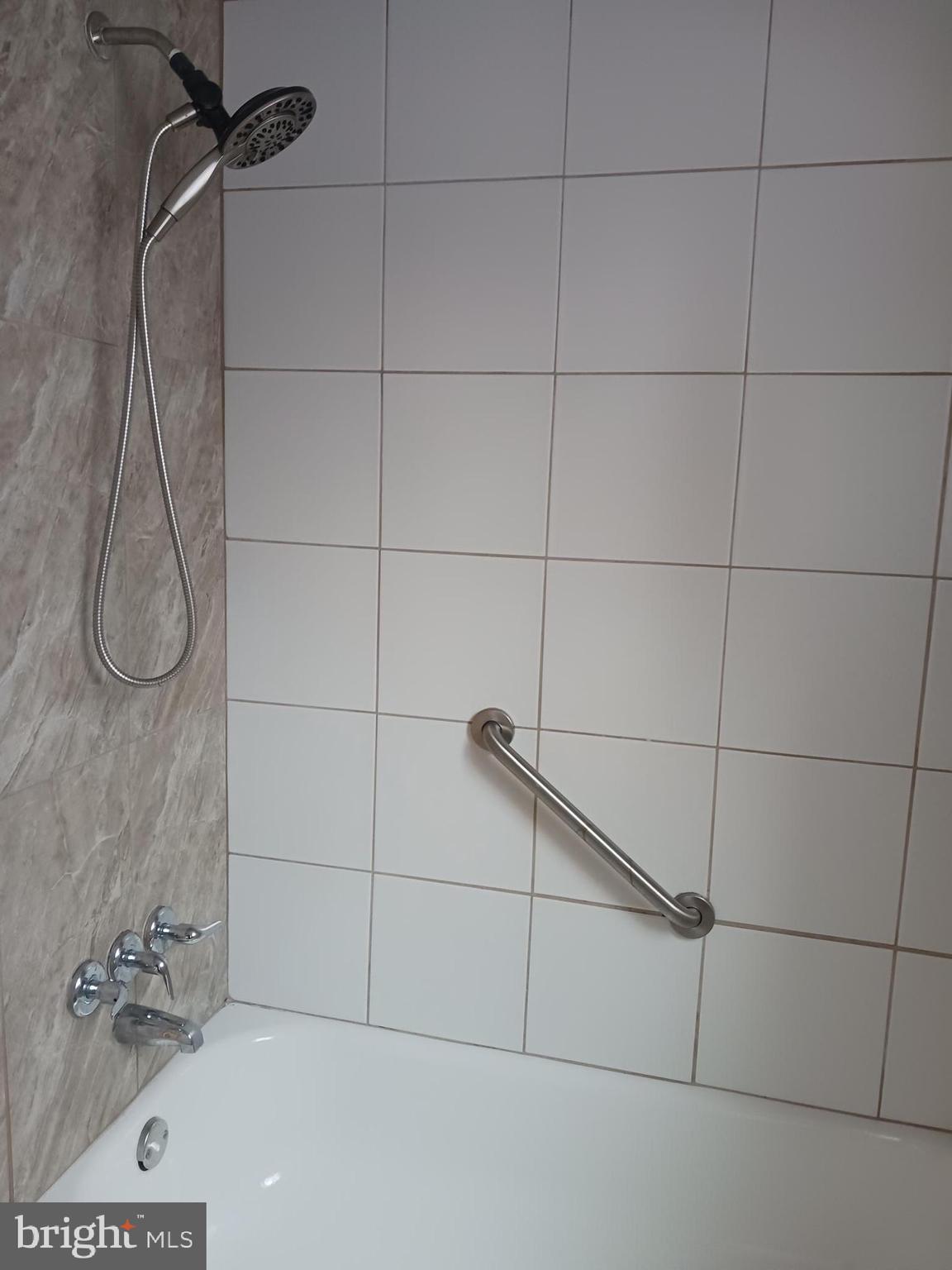 HOLLY HILL - Residential Lease