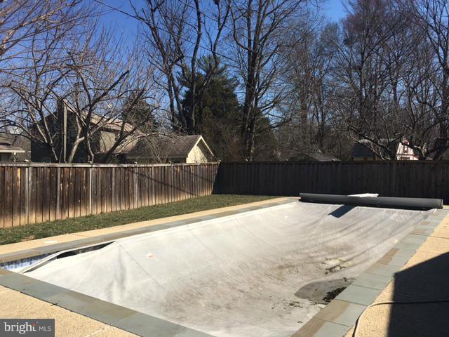 YORKTOWN AT BELAIR - Residential