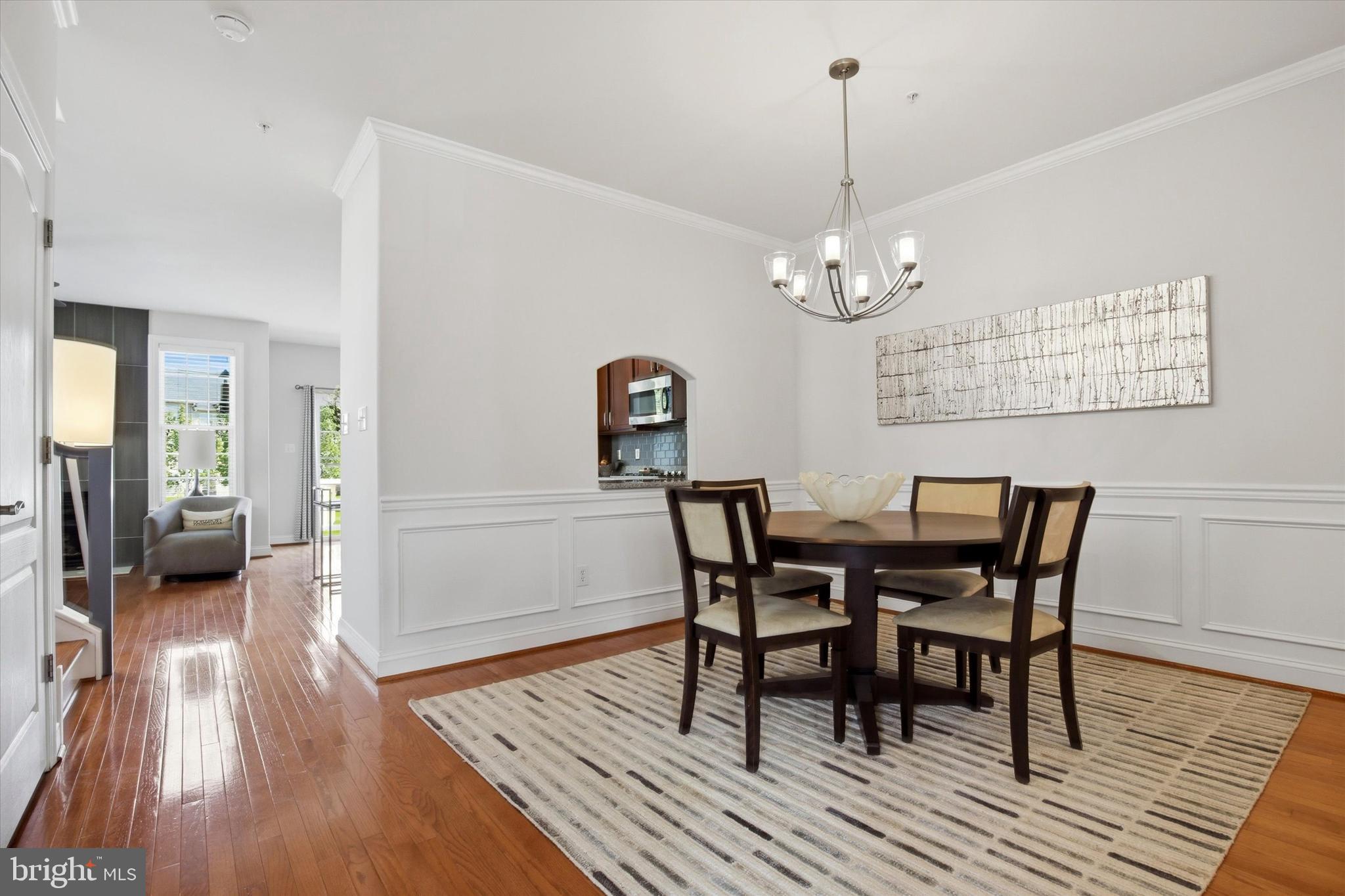 3221 WHISPER LANE