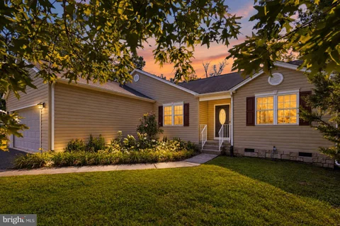309 Yorktown Boulevard, Locust Grove, VA MLS: VAOR2015126