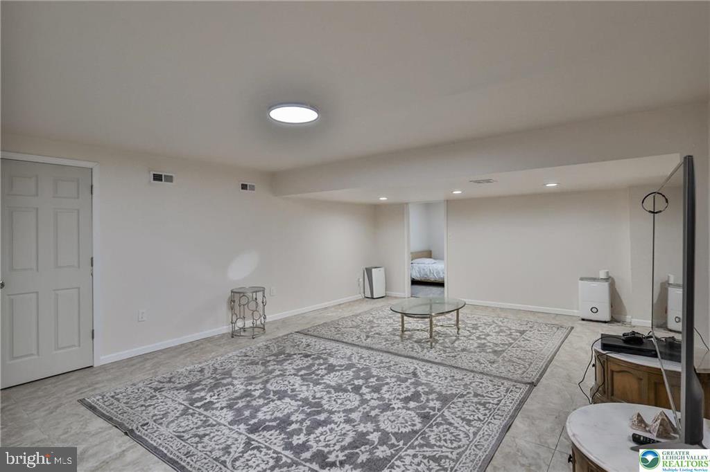 RIDINGS AT BROOKSIDE - Residential