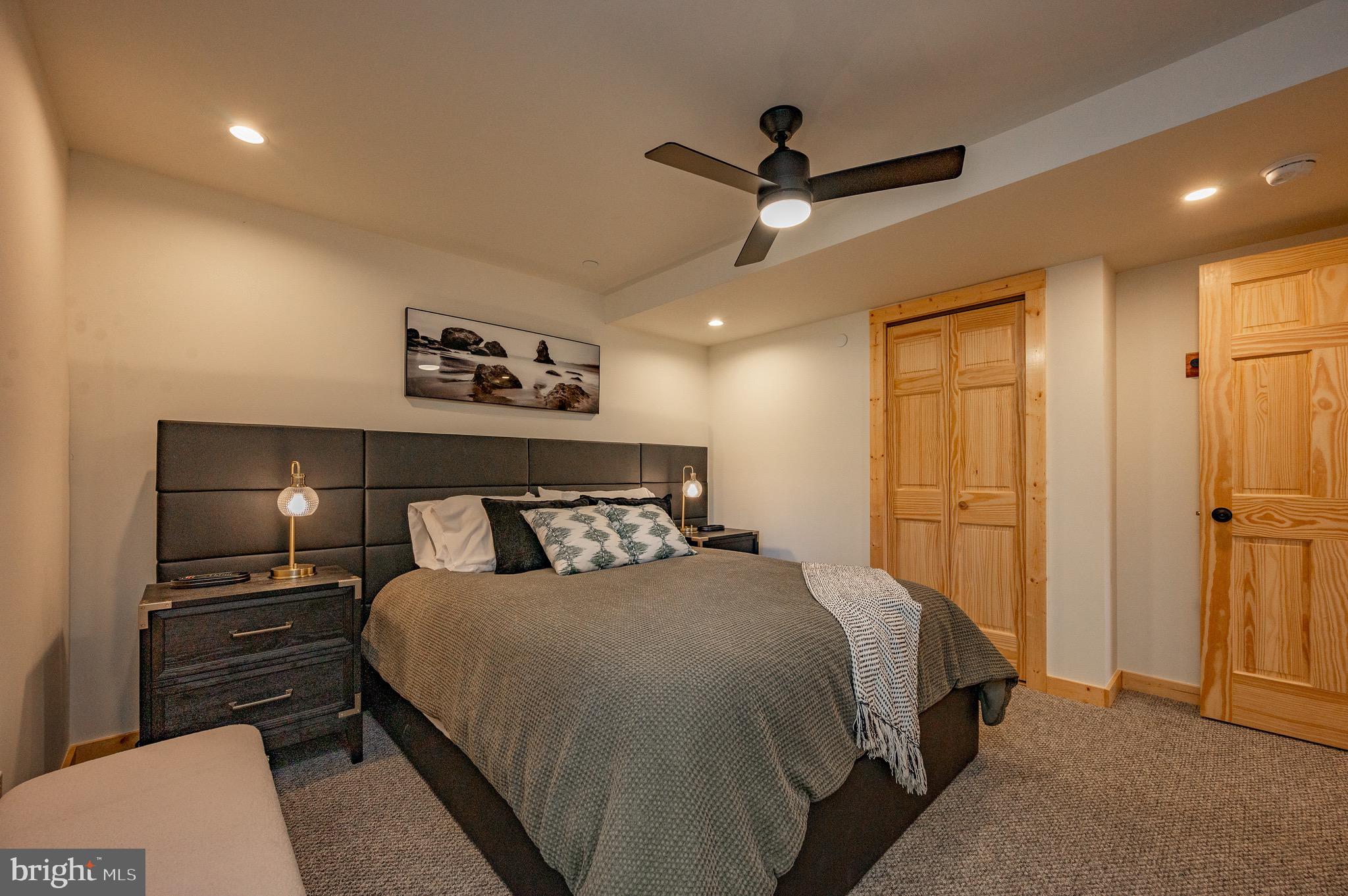 LODESTONE - Residential