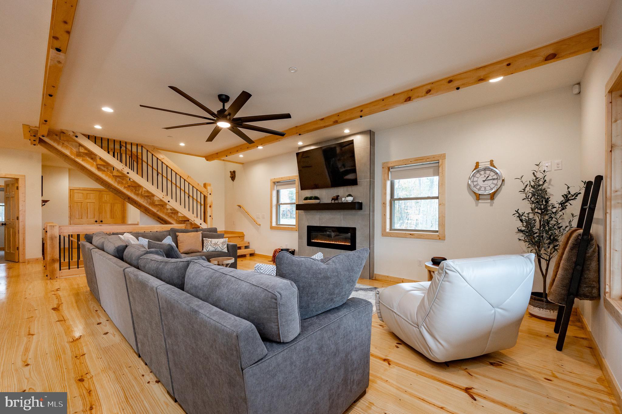 LODESTONE - Residential