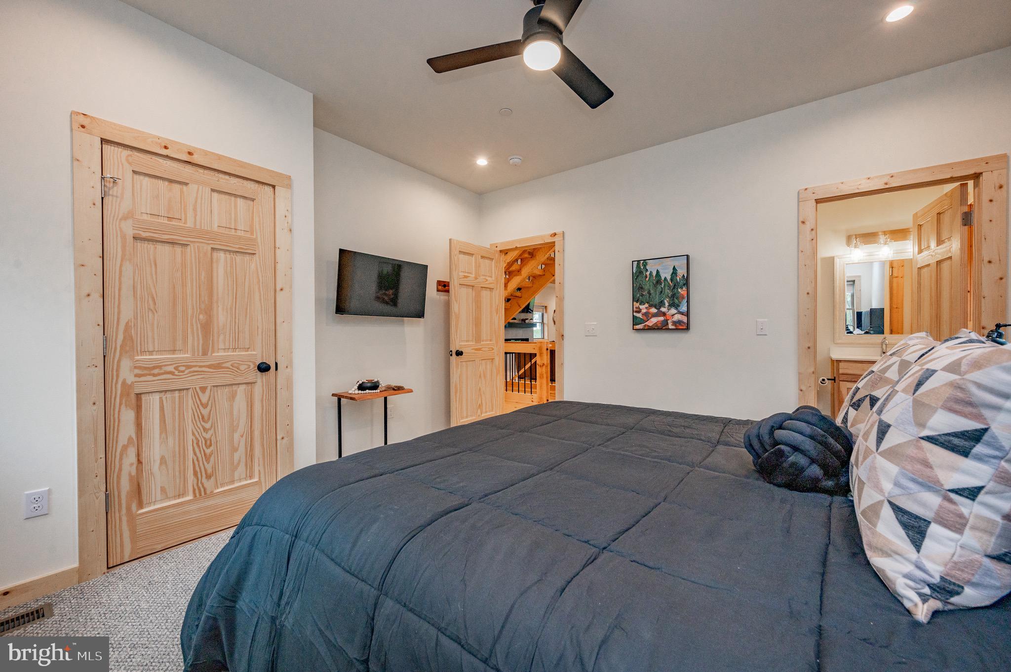 LODESTONE - Residential