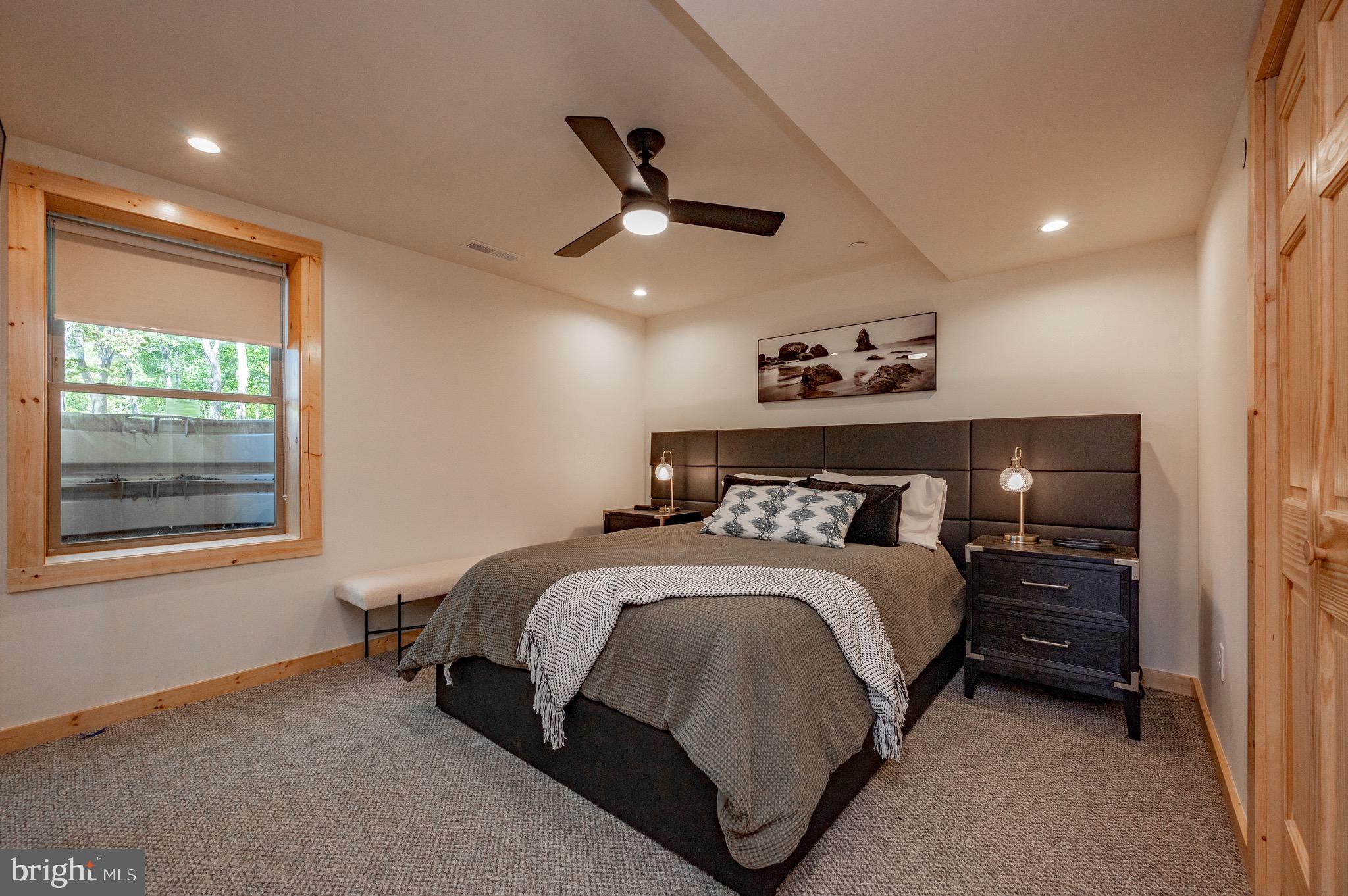 LODESTONE - Residential