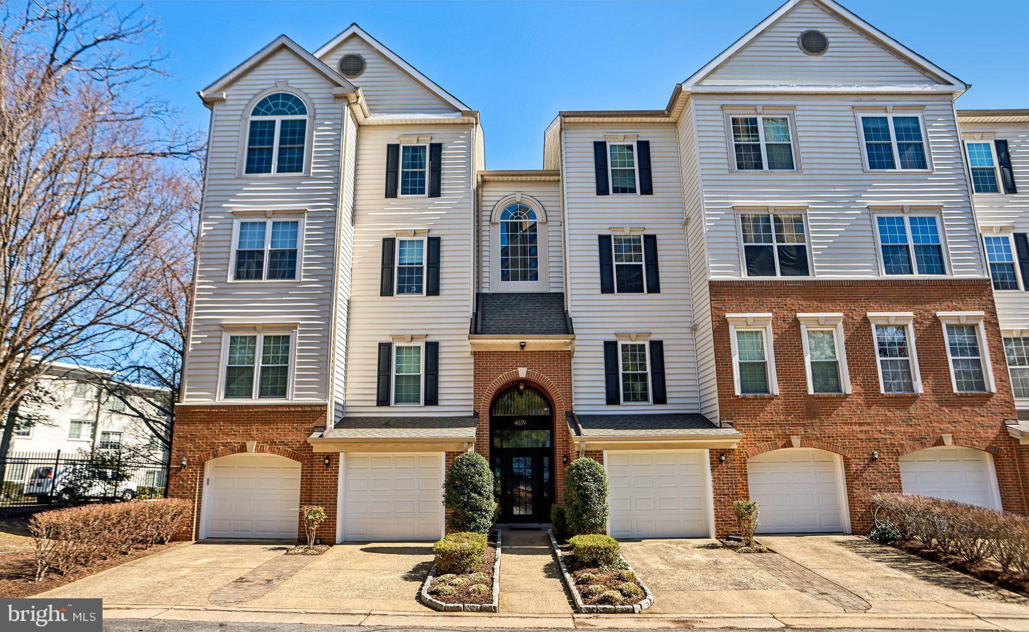 4691 LONGSTREET LANE 202