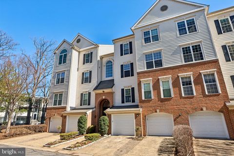 4691 LONGSTREET LANE 202 ALEXANDRIA VA 22311