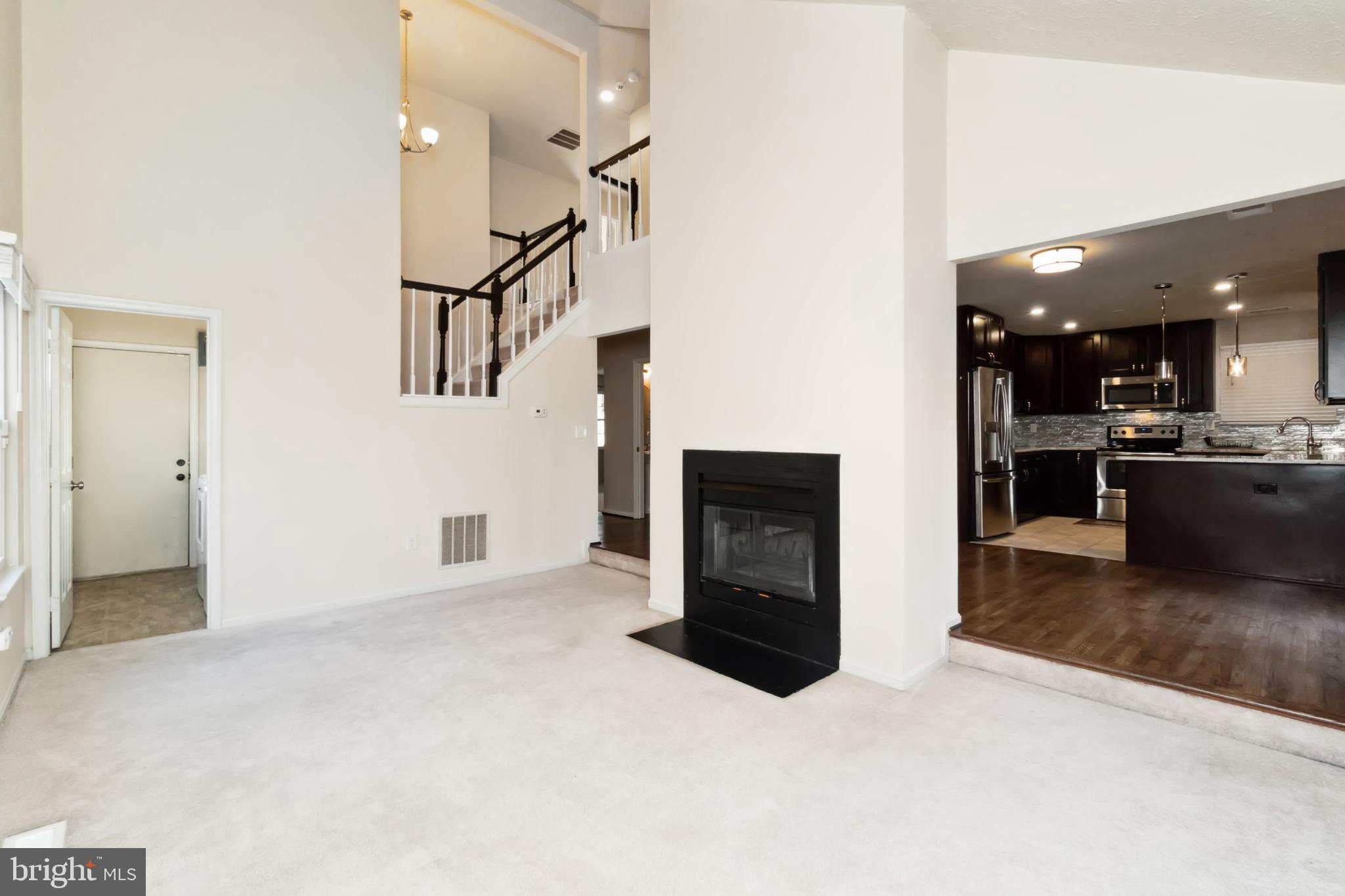 HAMPSHIRE - Residential Lease